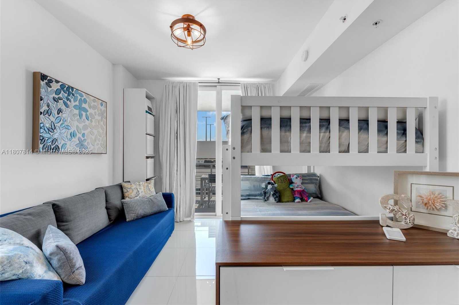 Small Image of 7661 NORTH WEST 107TH AVE #501, Doral Number 21