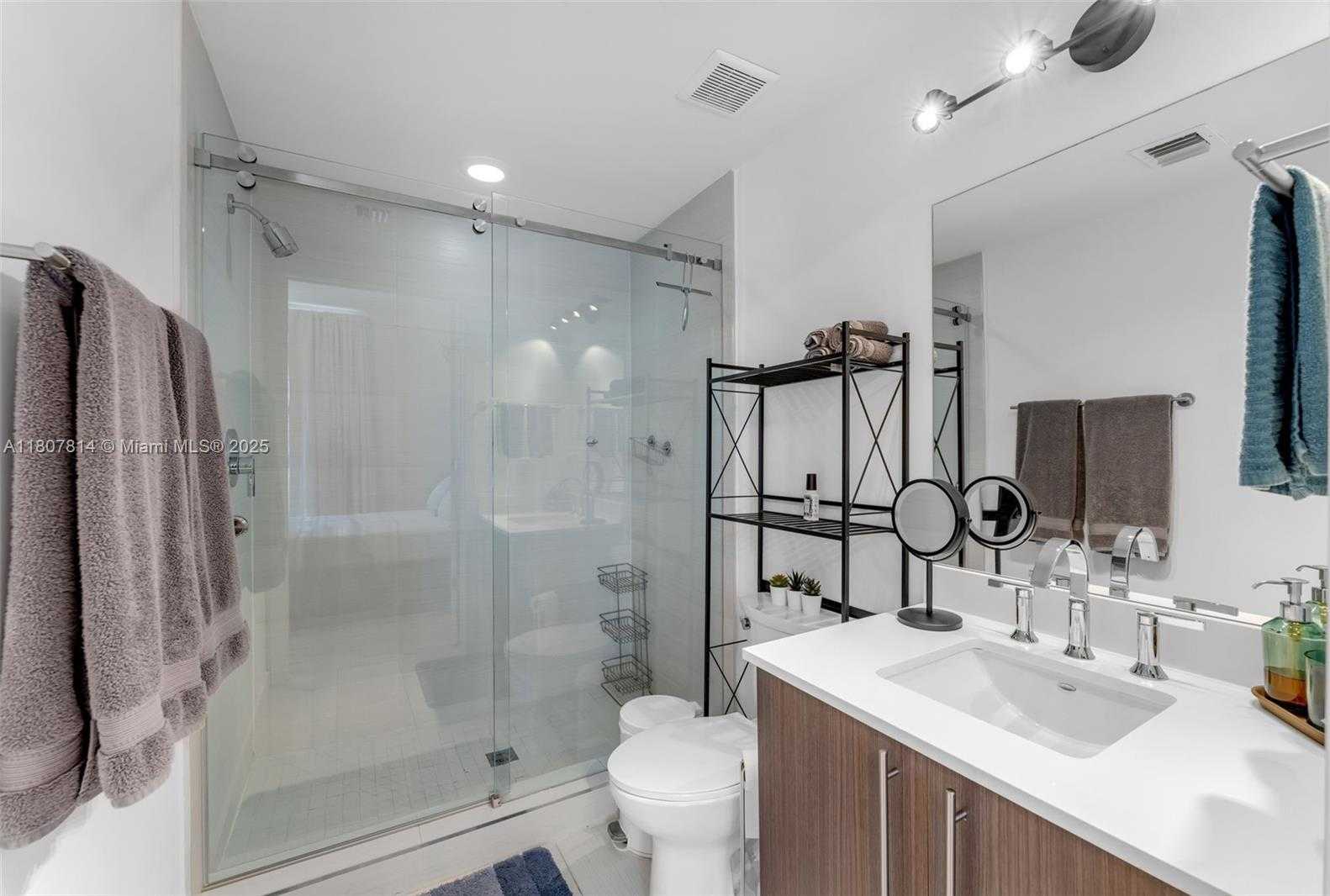 Small Image of 7661 NORTH WEST 107TH AVE #501, Doral Number 26