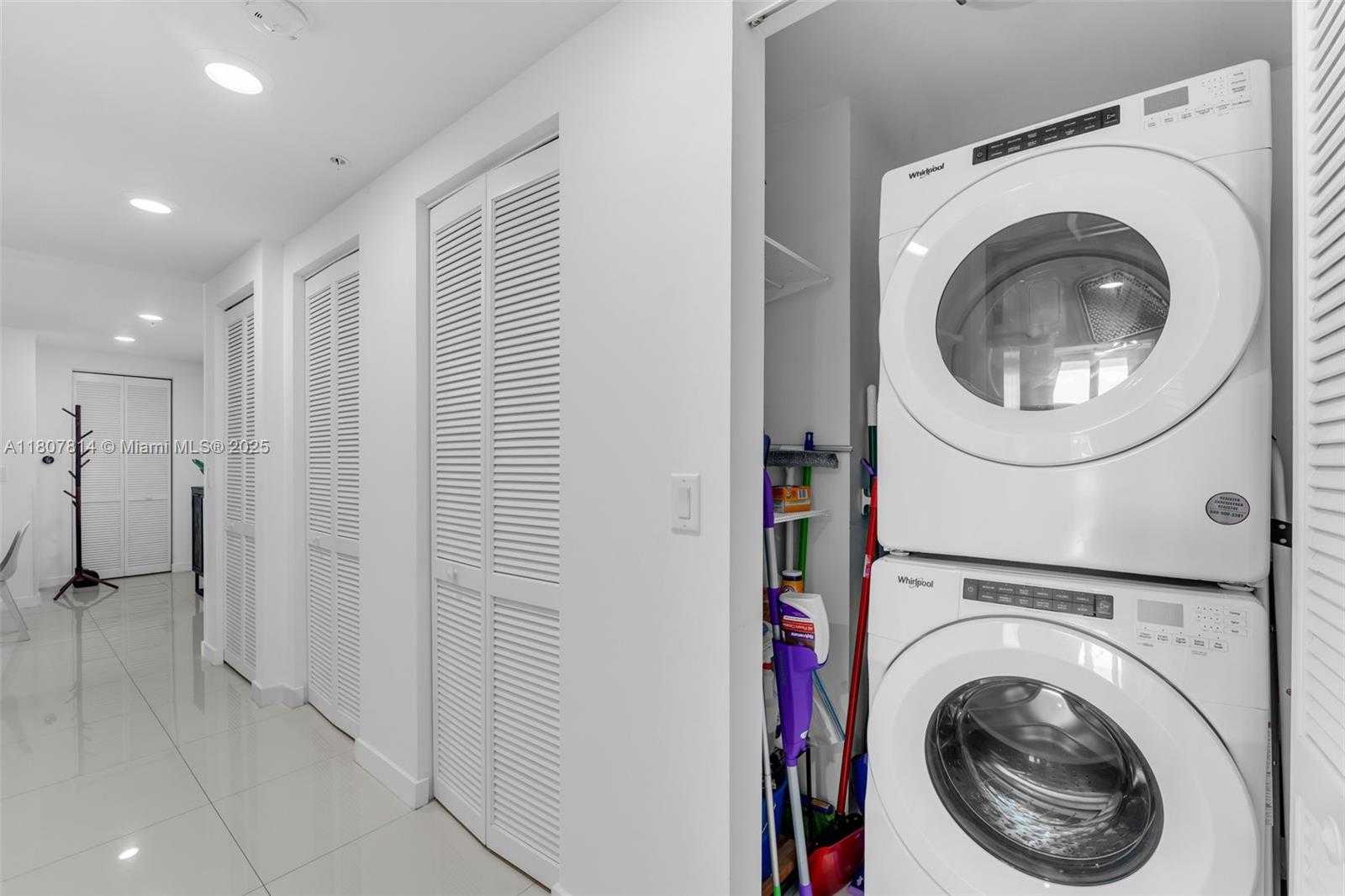 Small Image of 7661 NORTH WEST 107TH AVE #501, Doral Number 27
