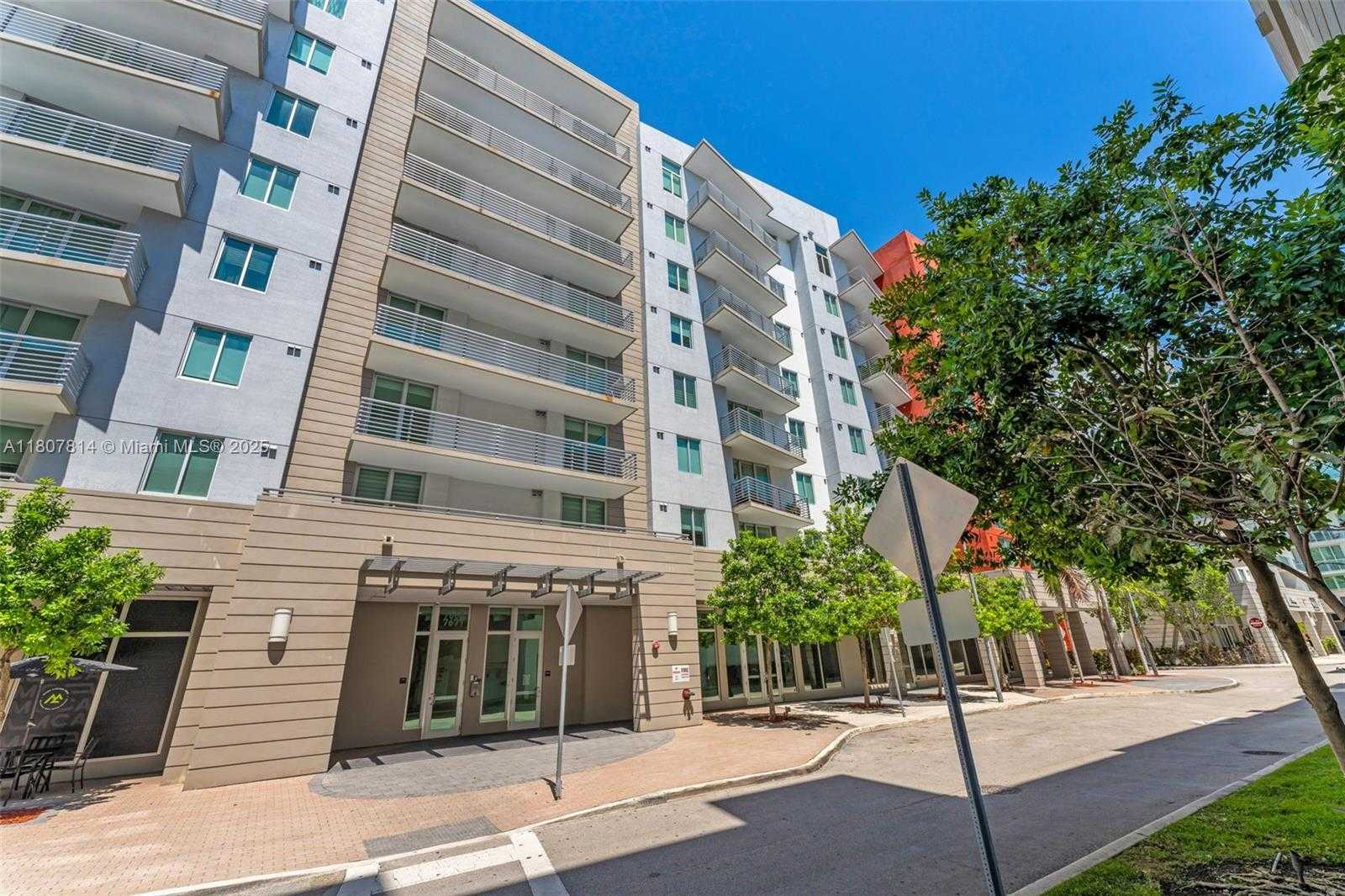 Small Image of 7661 NORTH WEST 107TH AVE #501, Doral Number 3
