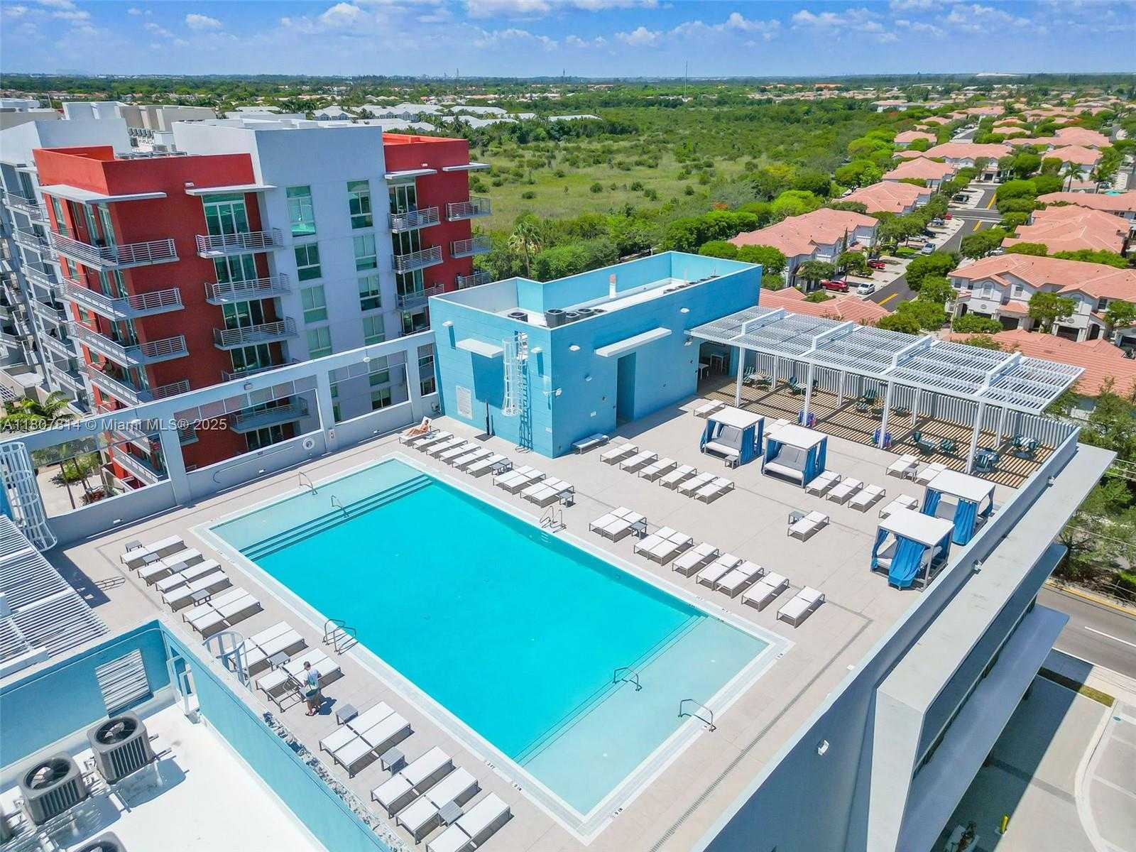 Small Image of 7661 NORTH WEST 107TH AVE #501, Doral Number 37
