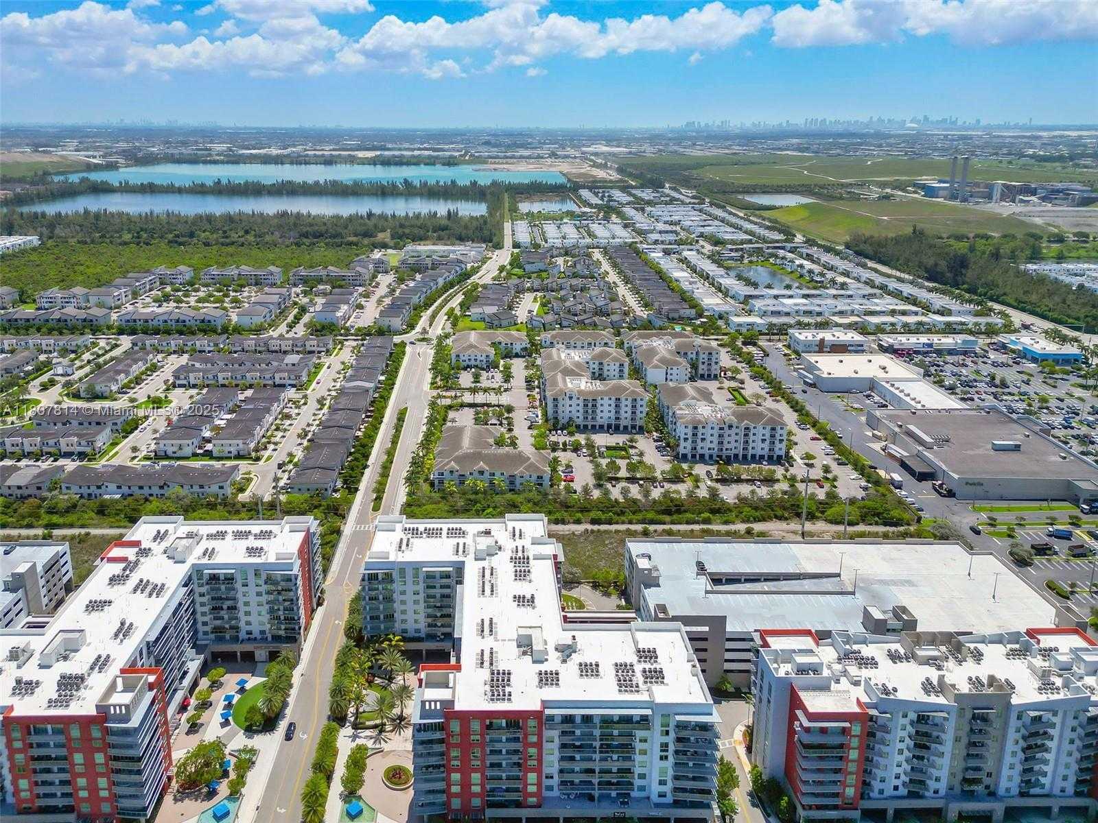 Small Image of 7661 NORTH WEST 107TH AVE #501, Doral Number 41