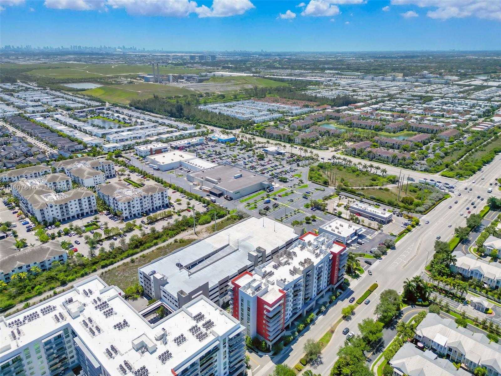 Small Image of 7661 NORTH WEST 107TH AVE #501, Doral Number 43