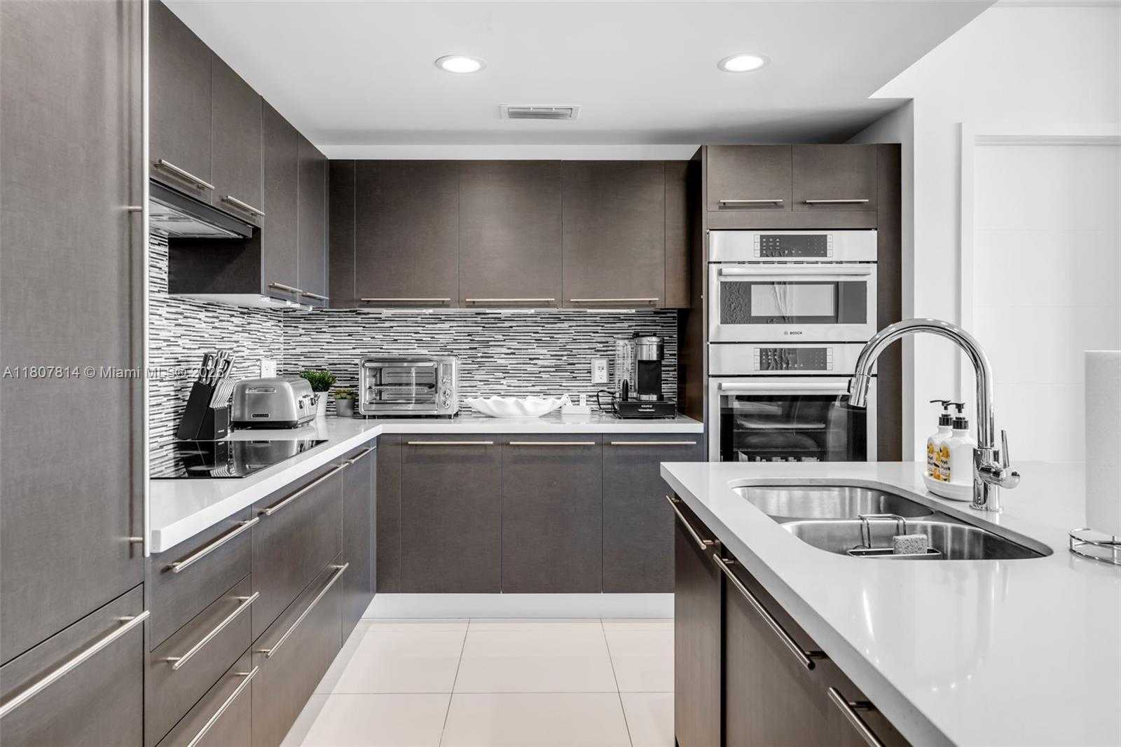 Small Image of 7661 NORTH WEST 107TH AVE #501, Doral Number 7