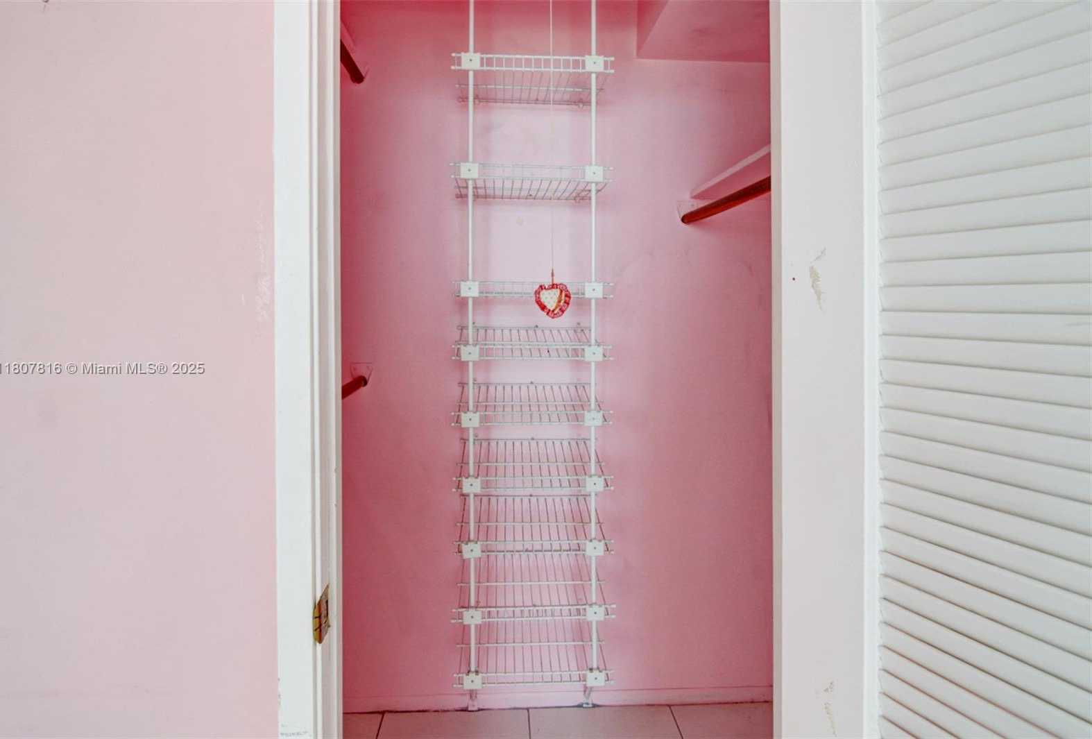 Small Image of 7135 COLLINS AVE #934, Miami Beach Number 10