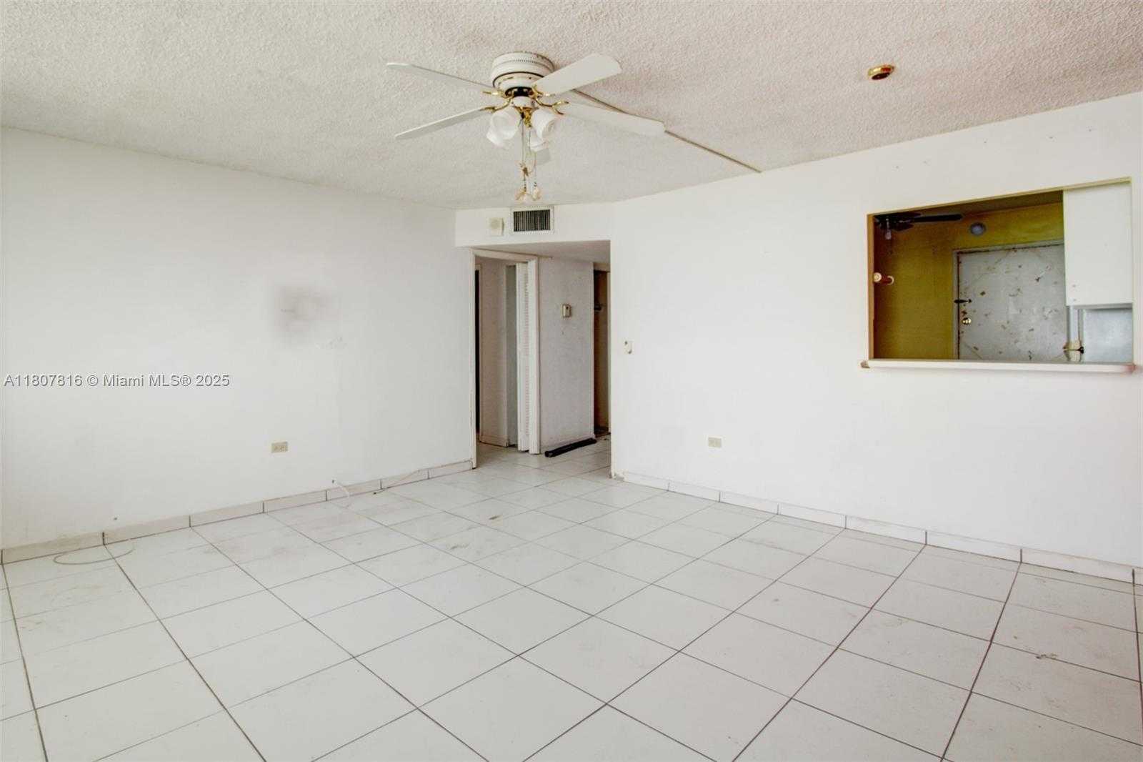 Small Image of 7135 COLLINS AVE #934, Miami Beach Number 6