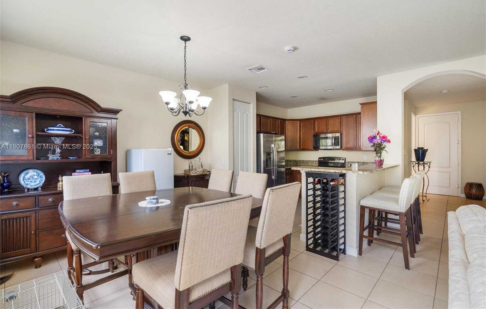 Small Image of 9618 WATERVIEW WAY, Parkland Number 12