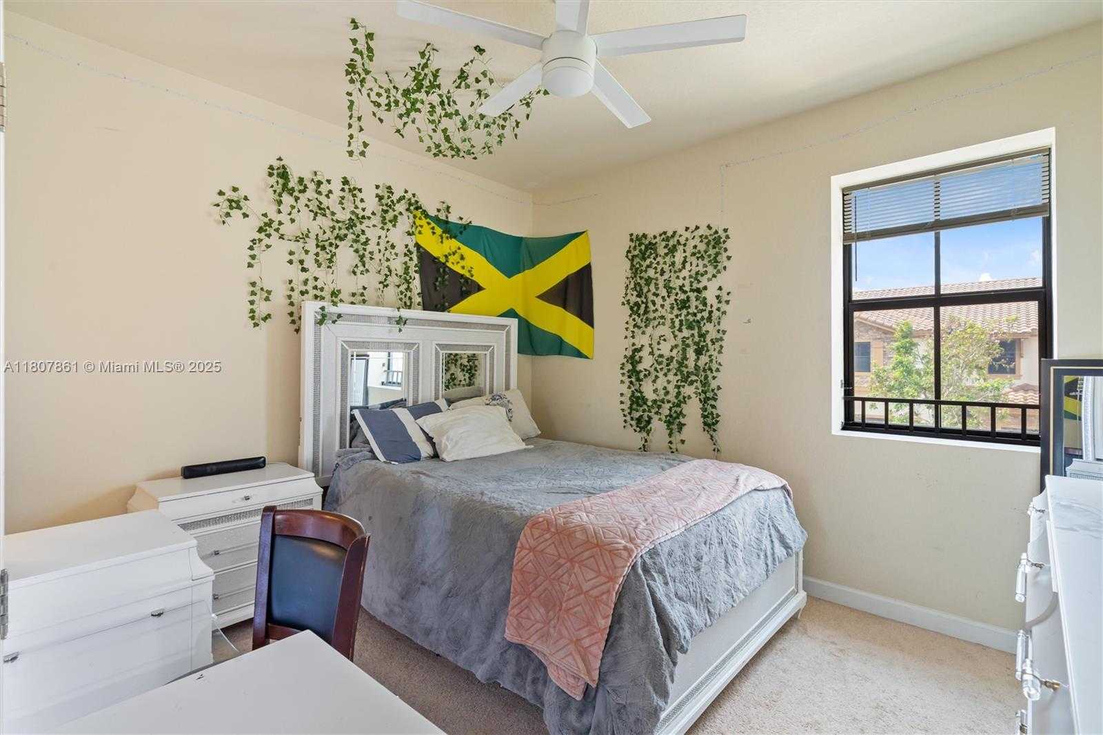 Small Image of 9618 WATERVIEW WAY, Parkland Number 18