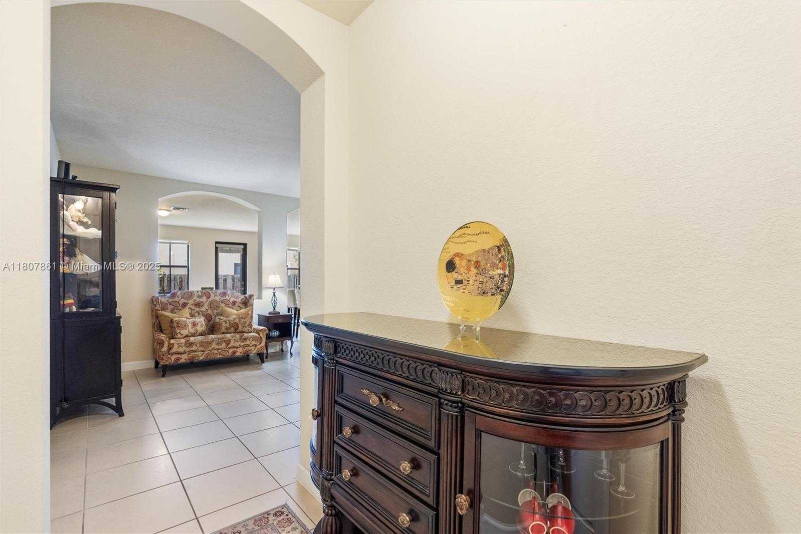 Small Image of 9618 WATERVIEW WAY, Parkland Number 2