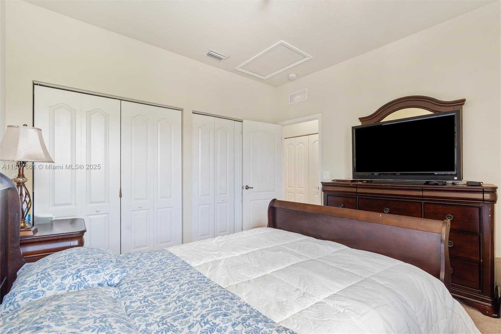 Small Image of 9618 WATERVIEW WAY, Parkland Number 22