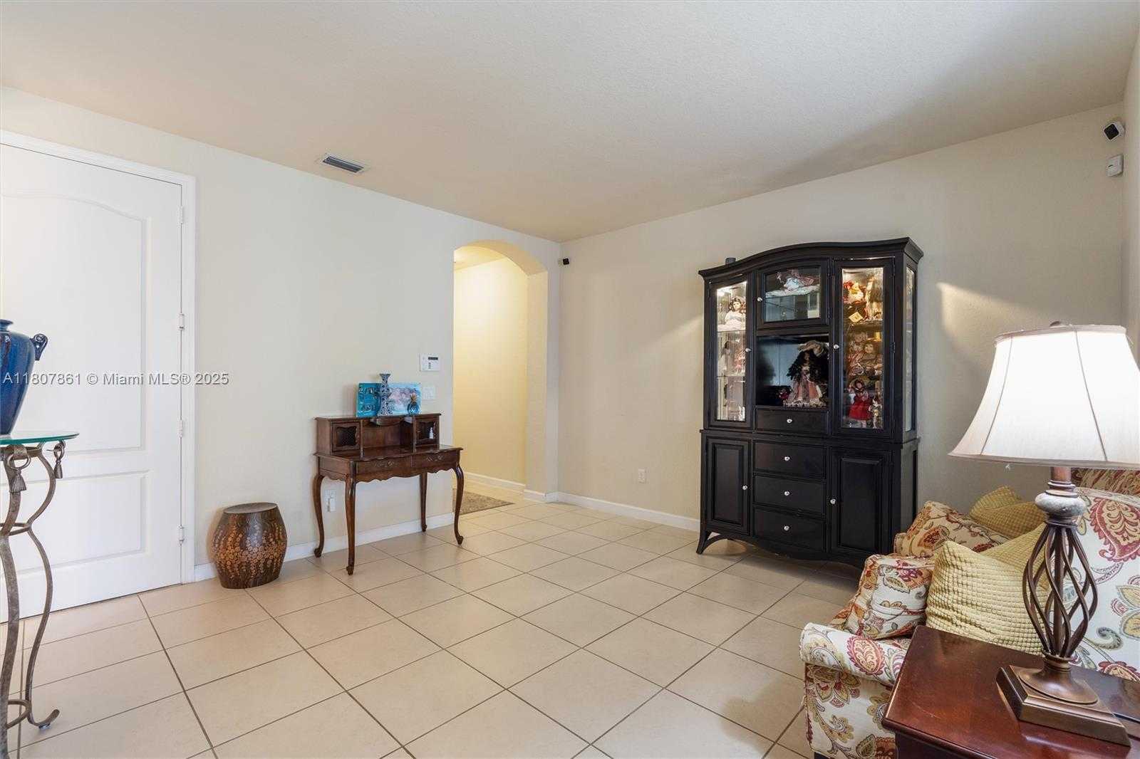 Small Image of 9618 WATERVIEW WAY, Parkland Number 3