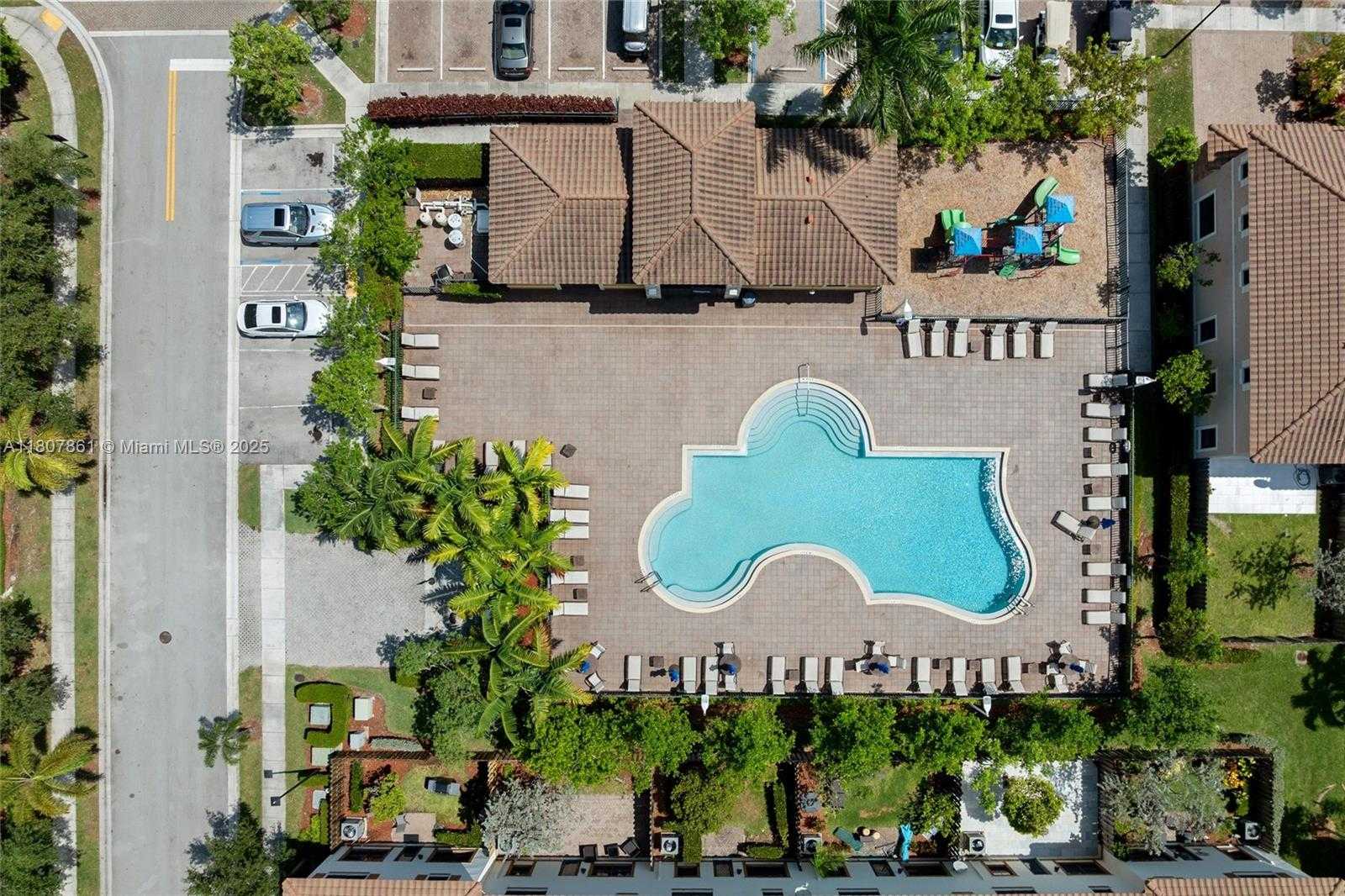 Small Image of 9618 WATERVIEW WAY, Parkland Number 30
