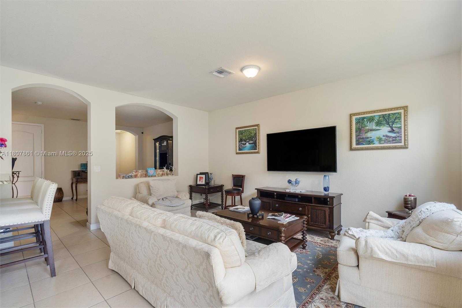 Small Image of 9618 WATERVIEW WAY, Parkland Number 8