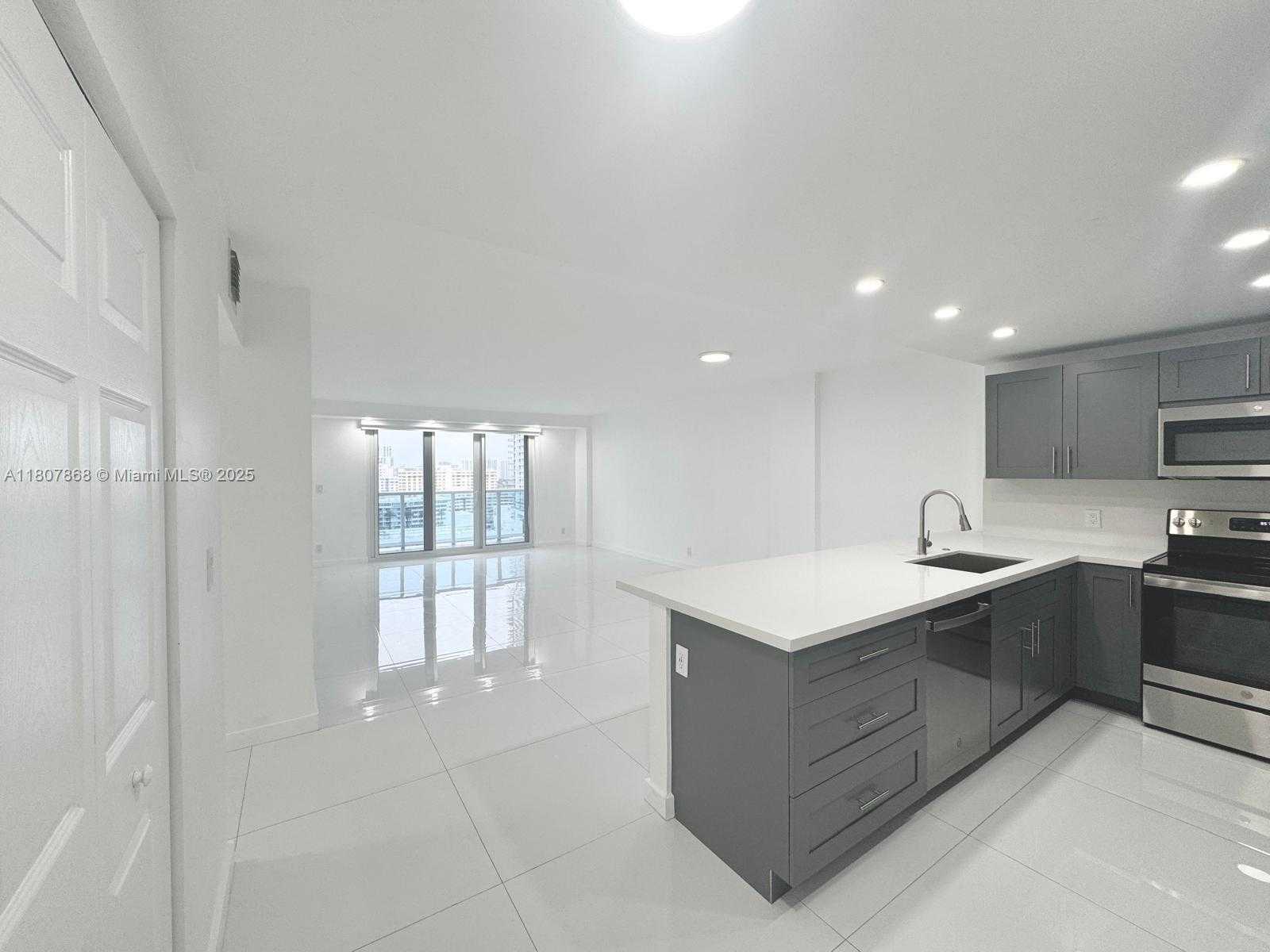 Small Image of 3800 SOUTH OCEAN DR #1810, Hollywood Number 61