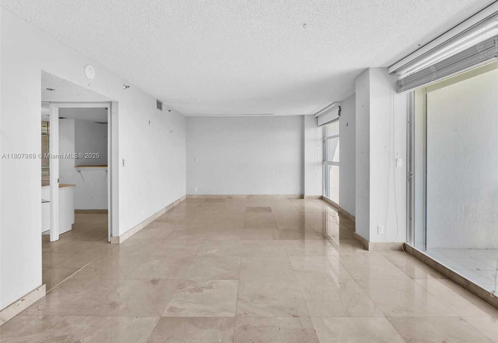 Small Image of 20355 NORTH EAST 34TH CT #2726, Aventura Number 33