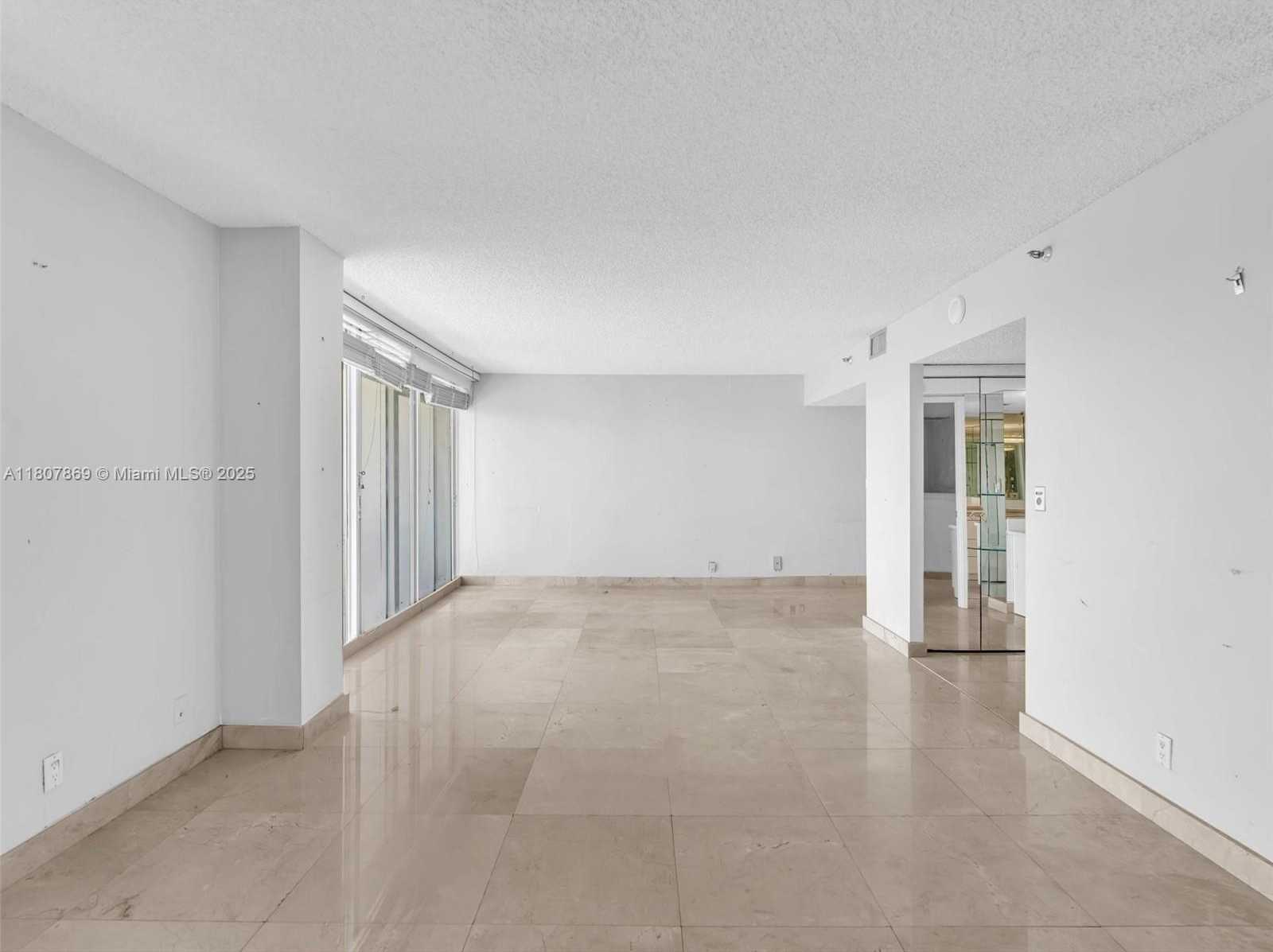 Small Image of 20355 NORTH EAST 34TH CT #2726, Aventura Number 35