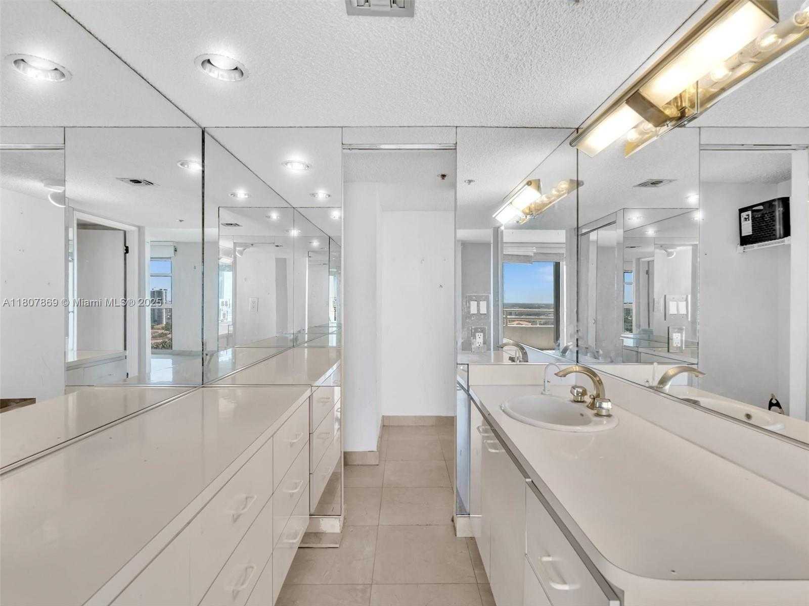 Small Image of 20355 NORTH EAST 34TH CT #2726, Aventura Number 38