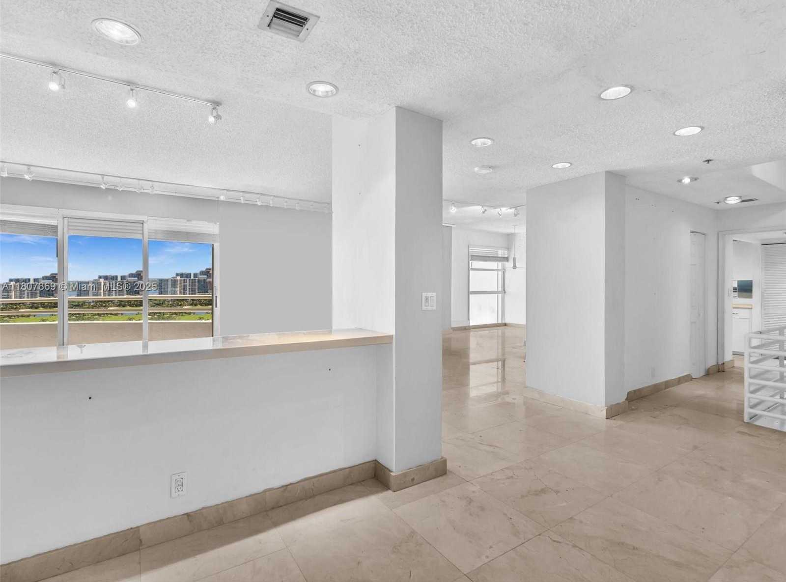 Small Image of 20355 NORTH EAST 34TH CT #2726, Aventura Number 4