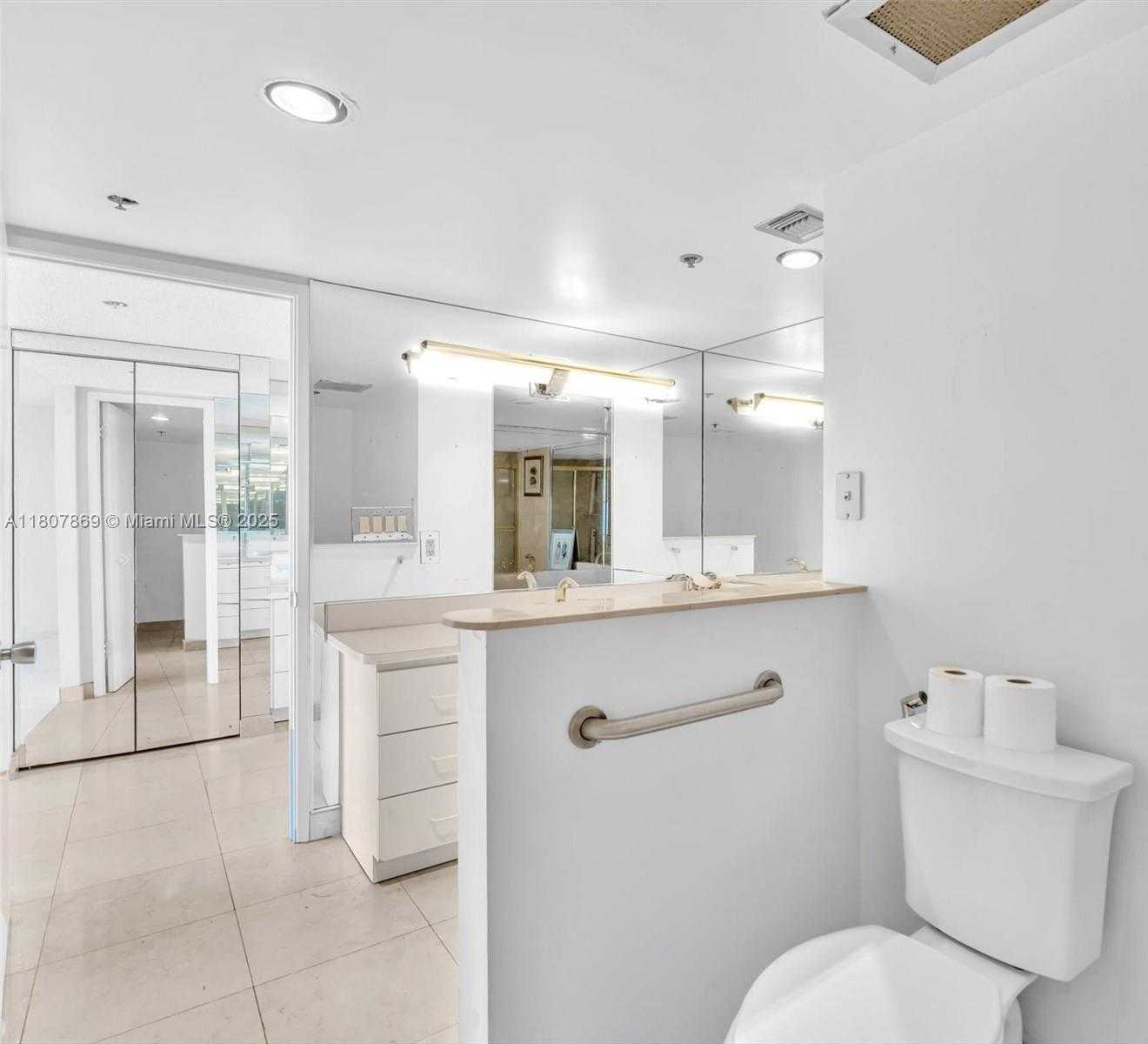 Small Image of 20355 NORTH EAST 34TH CT #2726, Aventura Number 41