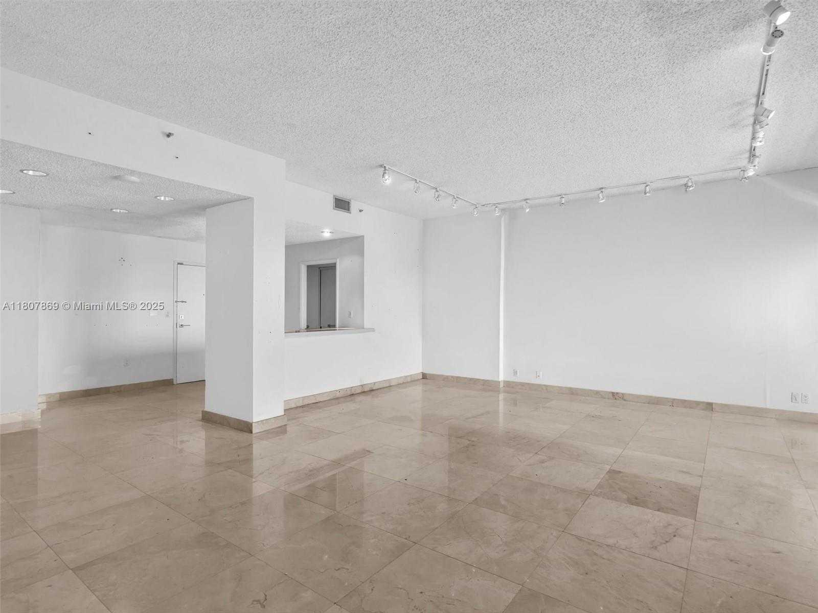 Small Image of 20355 NORTH EAST 34TH CT #2726, Aventura Number 7