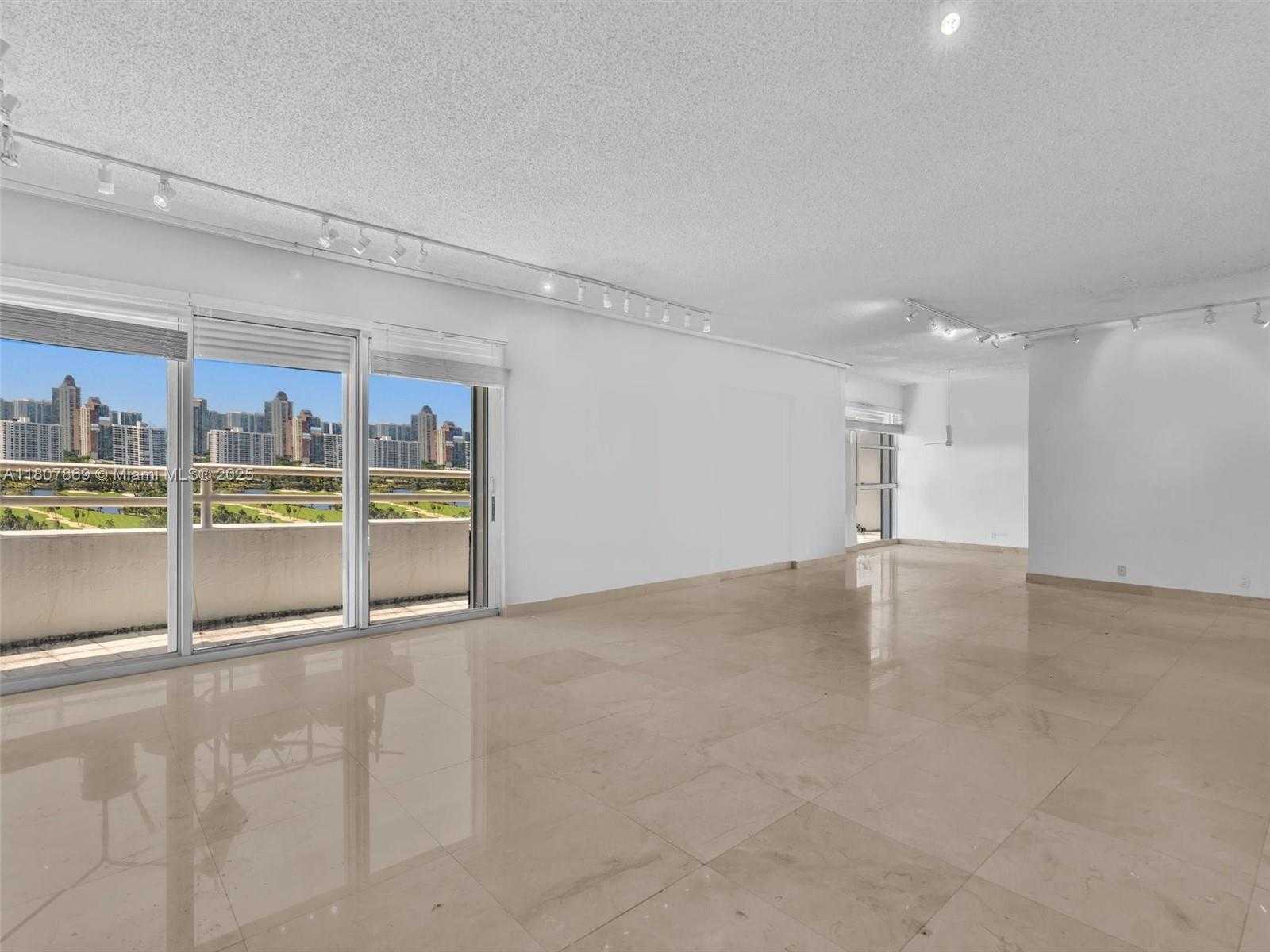 Small Image of 20355 NORTH EAST 34TH CT #2726, Aventura Number 9