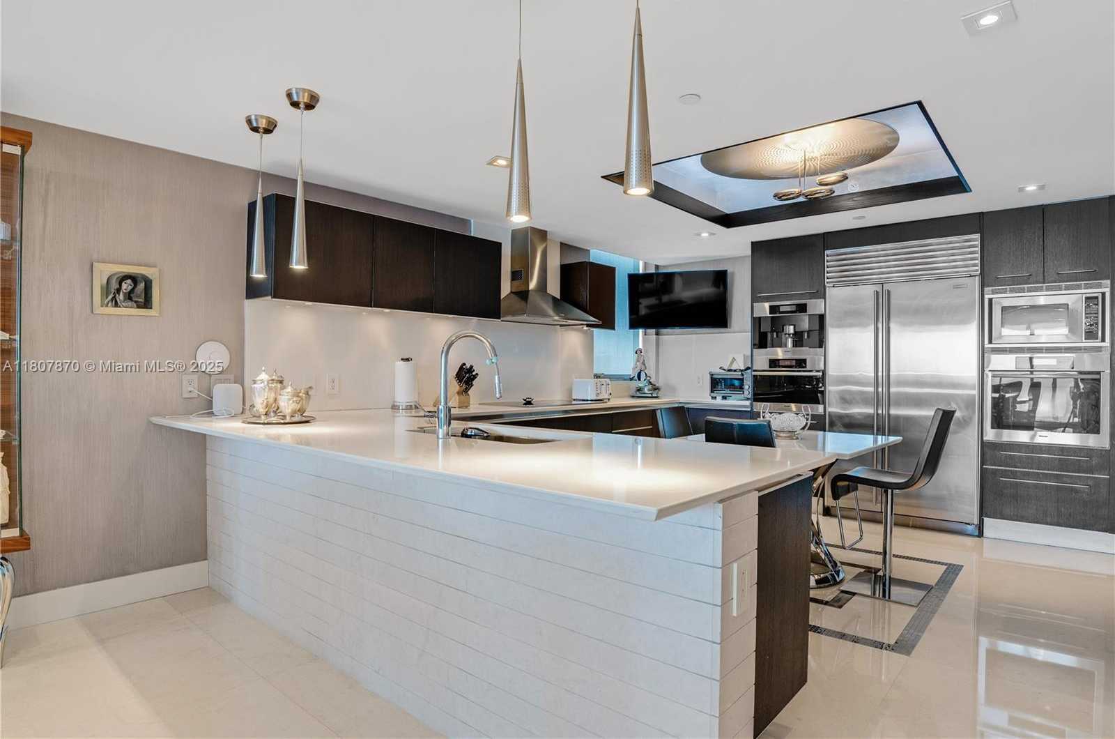 Small Image of 17001 COLLINS AVE #2501, Sunny Isles Beach Number 10