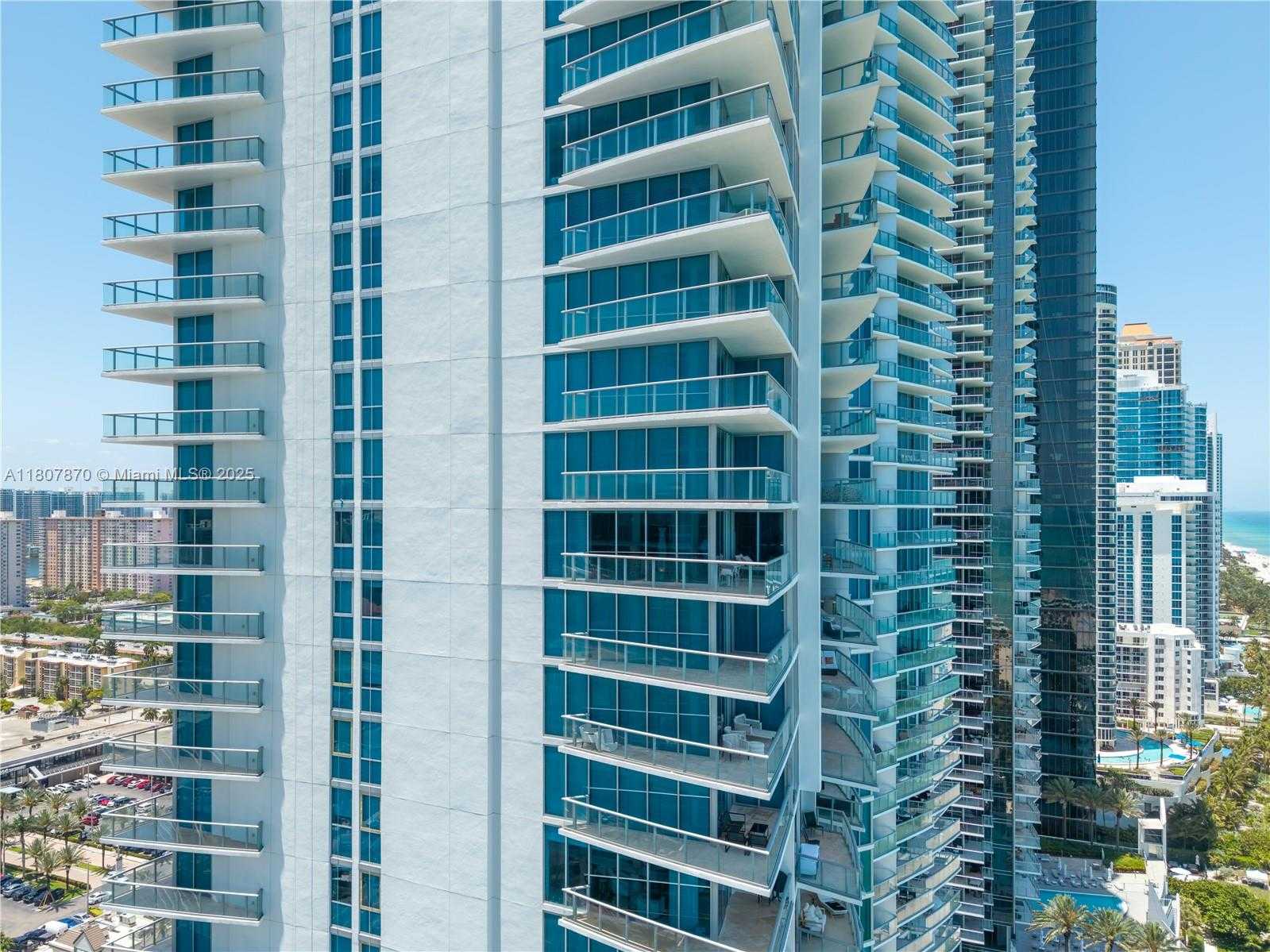 Small Image of 17001 COLLINS AVE #2501, Sunny Isles Beach Number 5