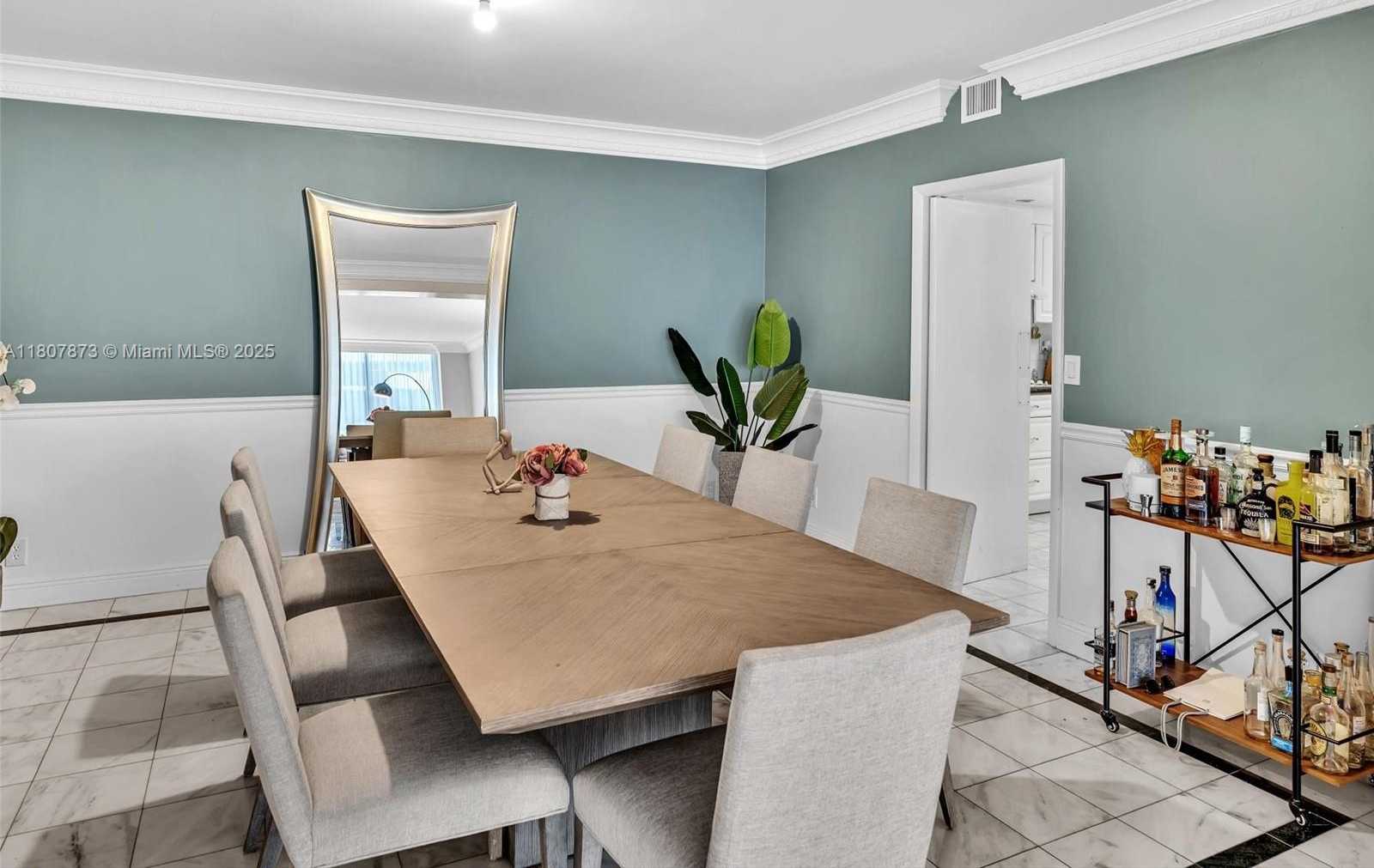 Small Image of 10155 COLLINS AVE #408, Bal Harbour Number 22
