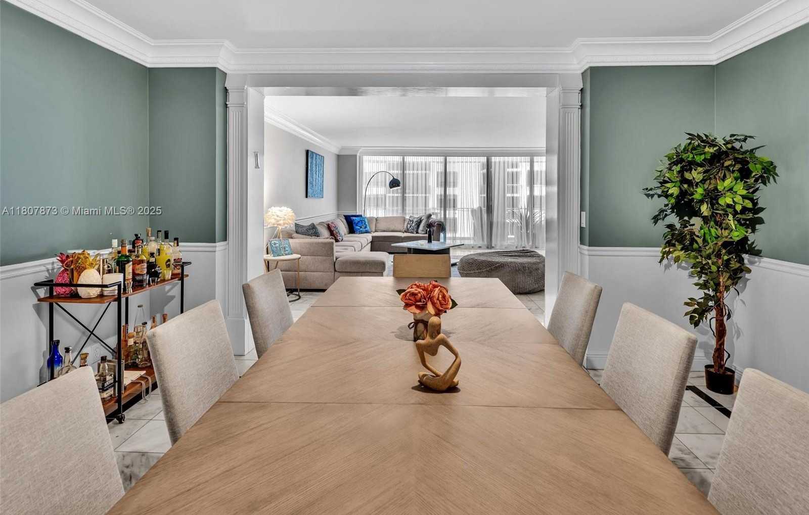 Small Image of 10155 COLLINS AVE #408, Bal Harbour Number 24