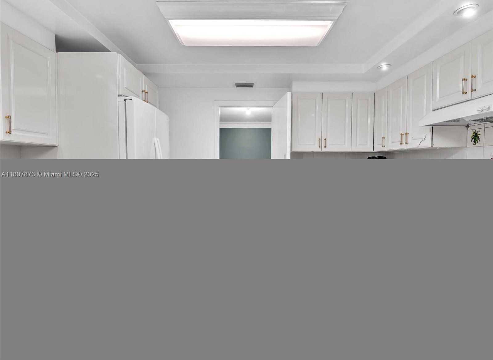 Small Image of 10155 COLLINS AVE #408, Bal Harbour Number 29