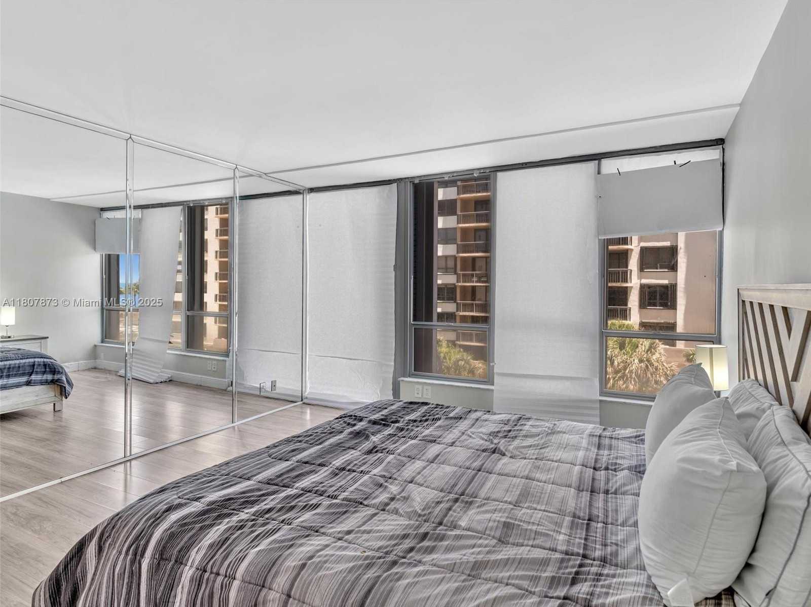 Small Image of 10155 COLLINS AVE #408, Bal Harbour Number 30