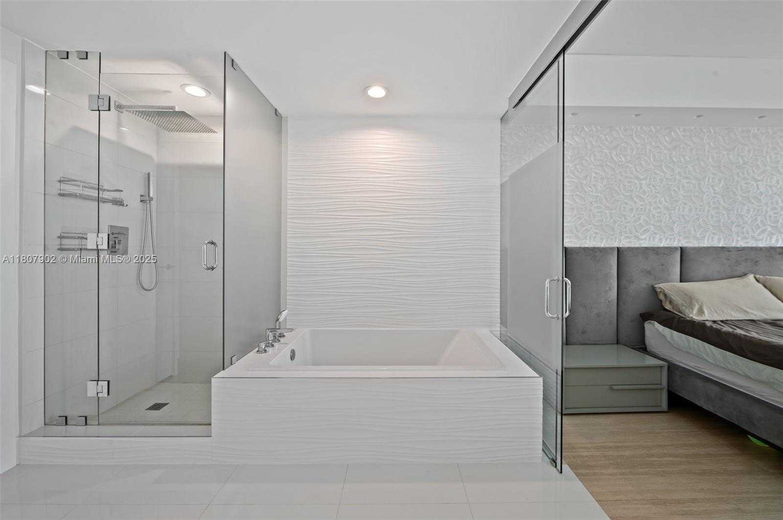 Small Image of 650 NORTH EAST 32ND ST #4101, Miami Number 12