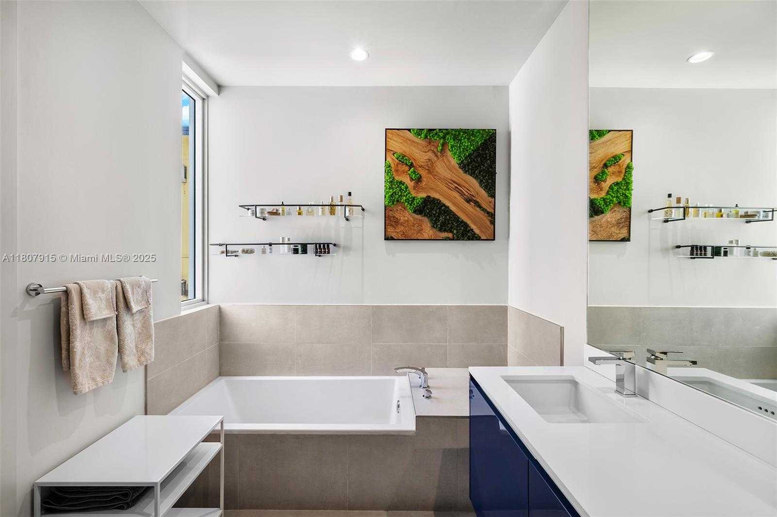 Small Image of 529 SOUTH WEST 11TH ST #201, Miami Number 14