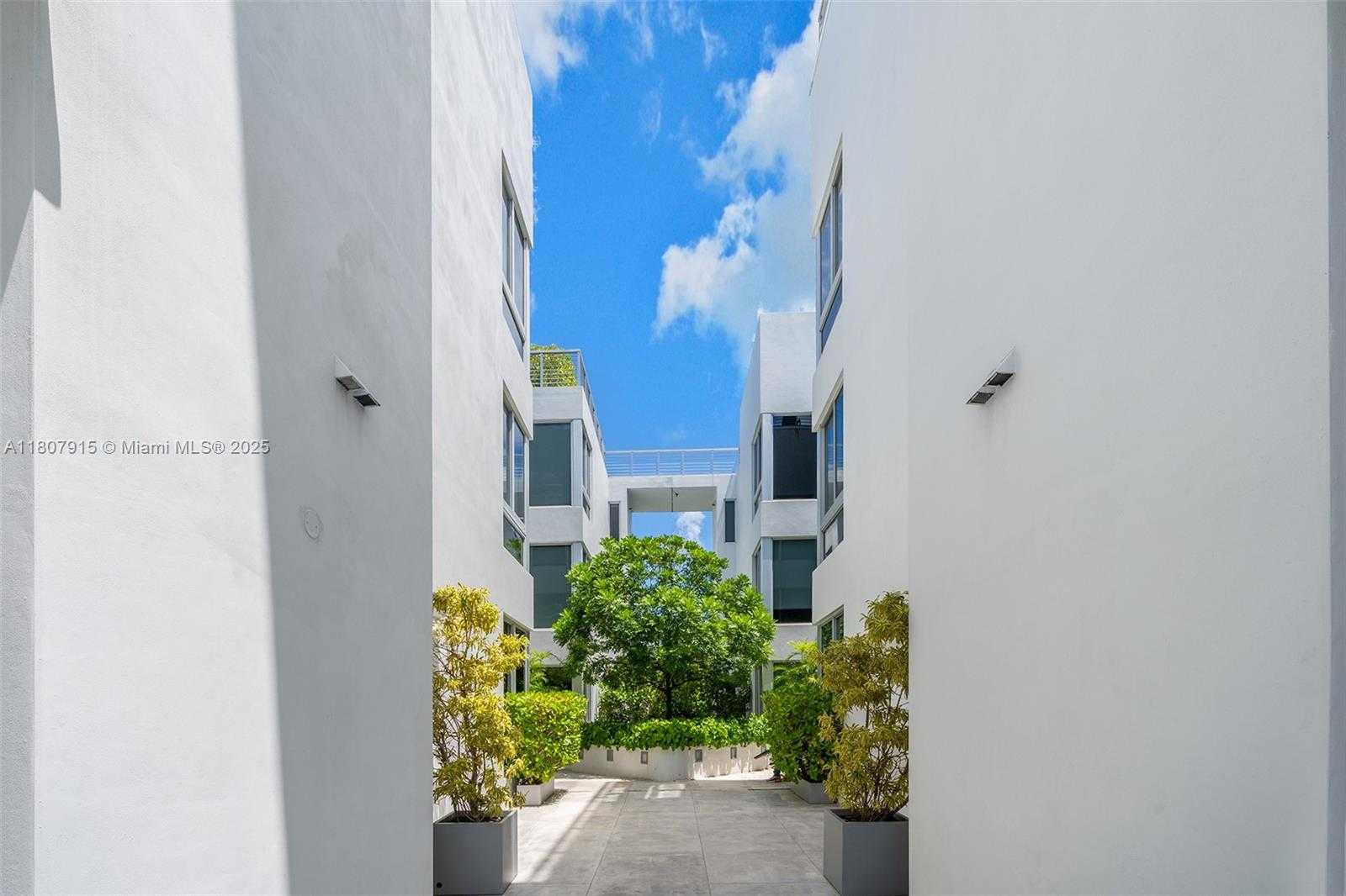 Small Image of 529 SOUTH WEST 11TH ST #201, Miami Number 29