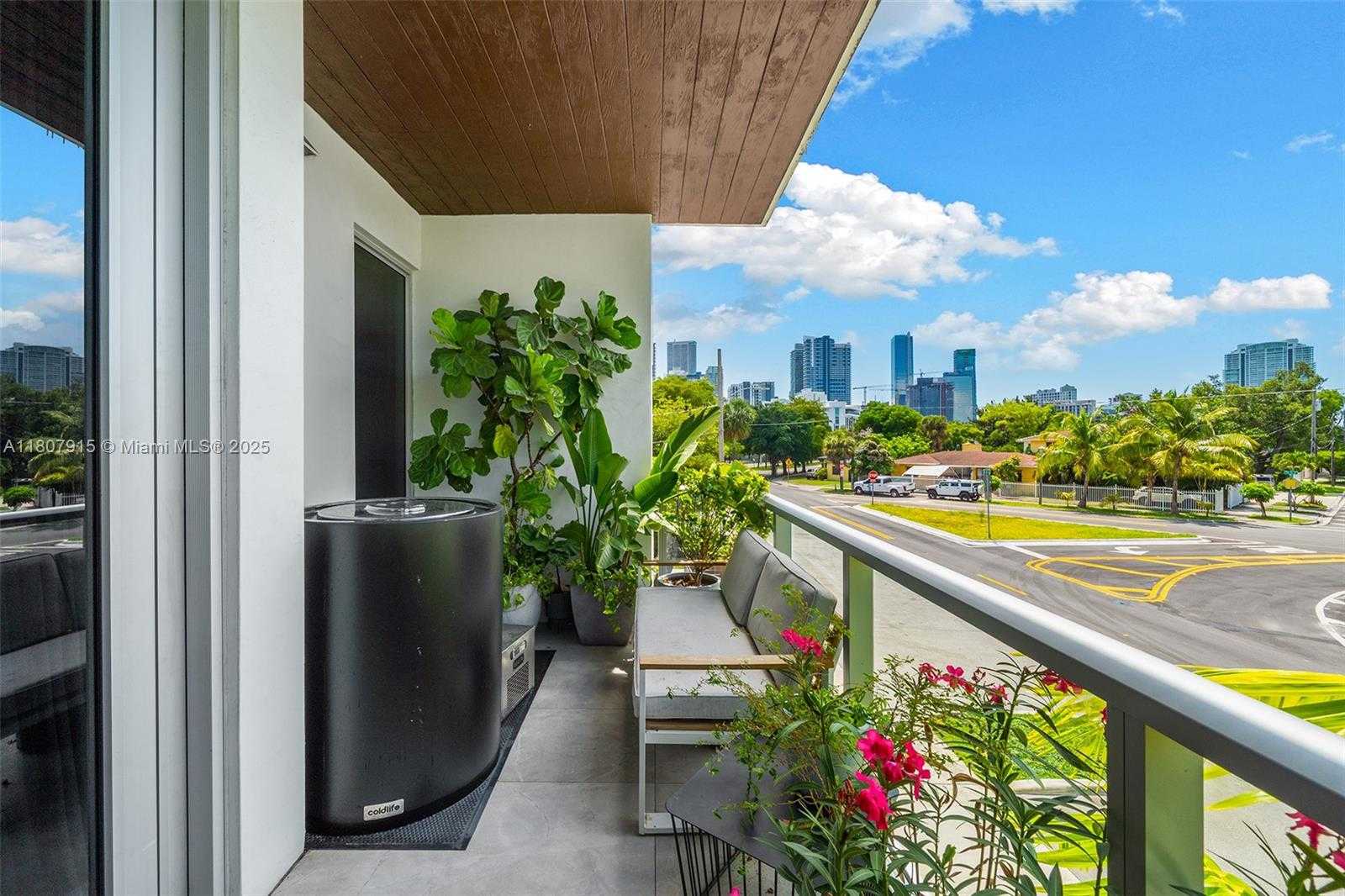 Small Image of 529 SOUTH WEST 11TH ST #201, Miami Number 5