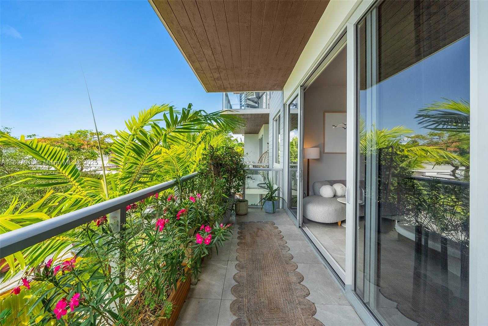 Small Image of 529 SOUTH WEST 11TH ST #201, Miami Number 6