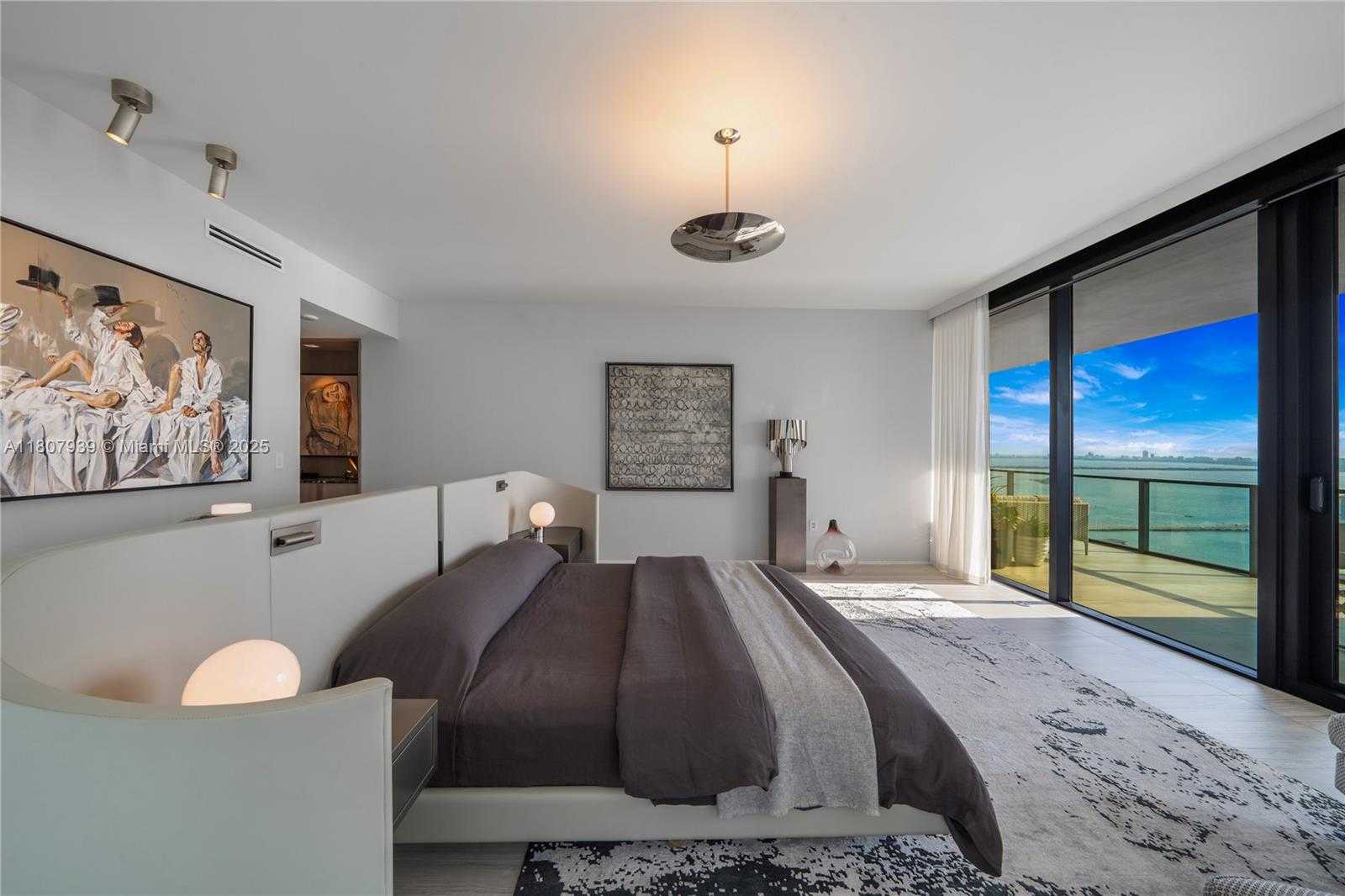 Small Image of 1000 BISCAYNE BLVD #3201, Miami Number 11