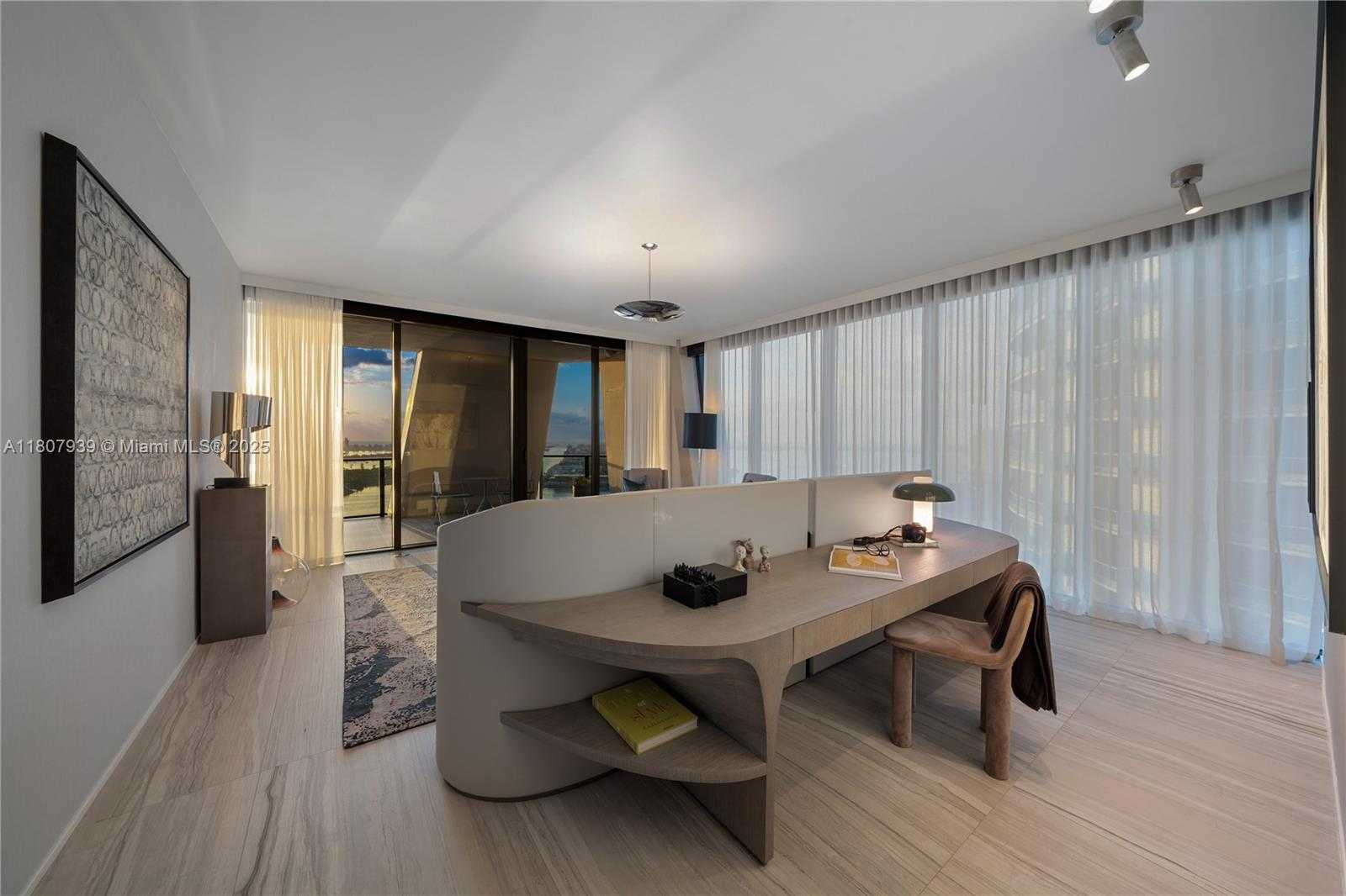 Small Image of 1000 BISCAYNE BLVD #3201, Miami Number 12
