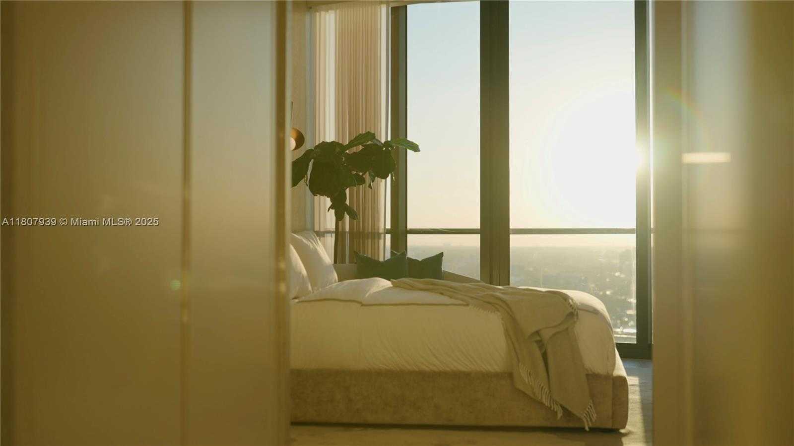 Small Image of 1000 BISCAYNE BLVD #3201, Miami Number 16