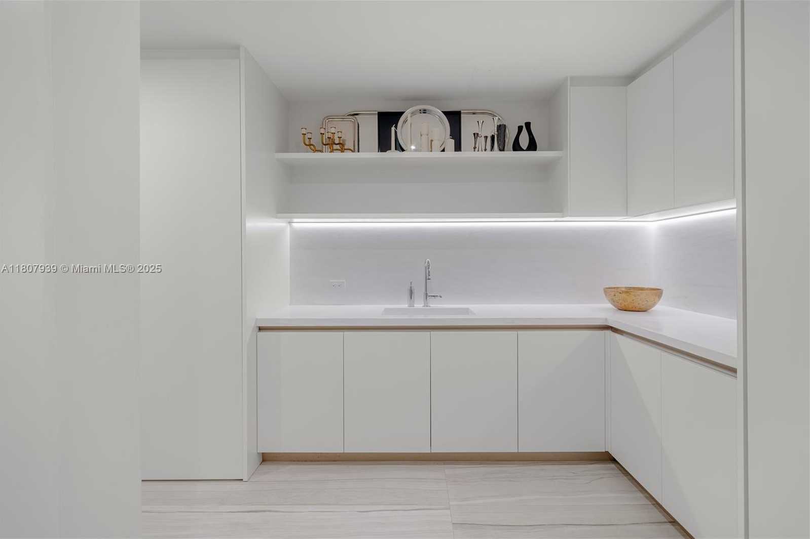 Small Image of 1000 BISCAYNE BLVD #3201, Miami Number 20