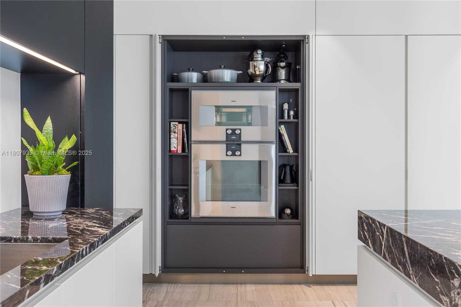 Small Image of 1000 BISCAYNE BLVD #3201, Miami Number 38