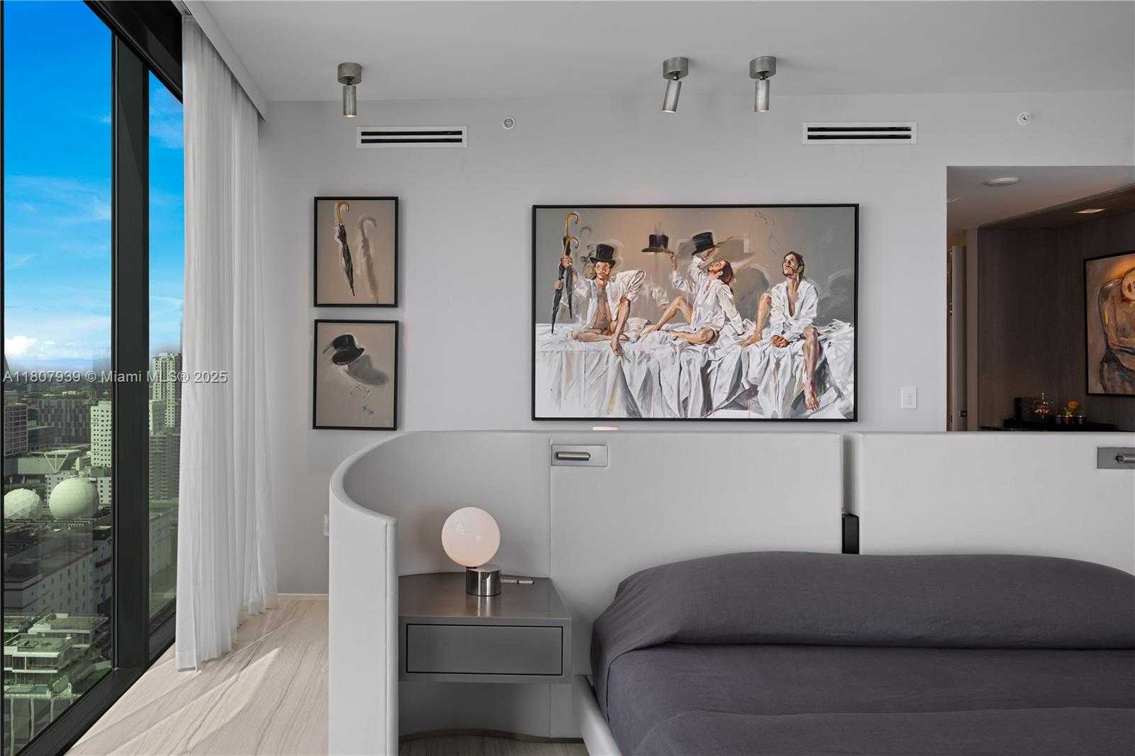 Small Image of 1000 BISCAYNE BLVD #3201, Miami Number 48