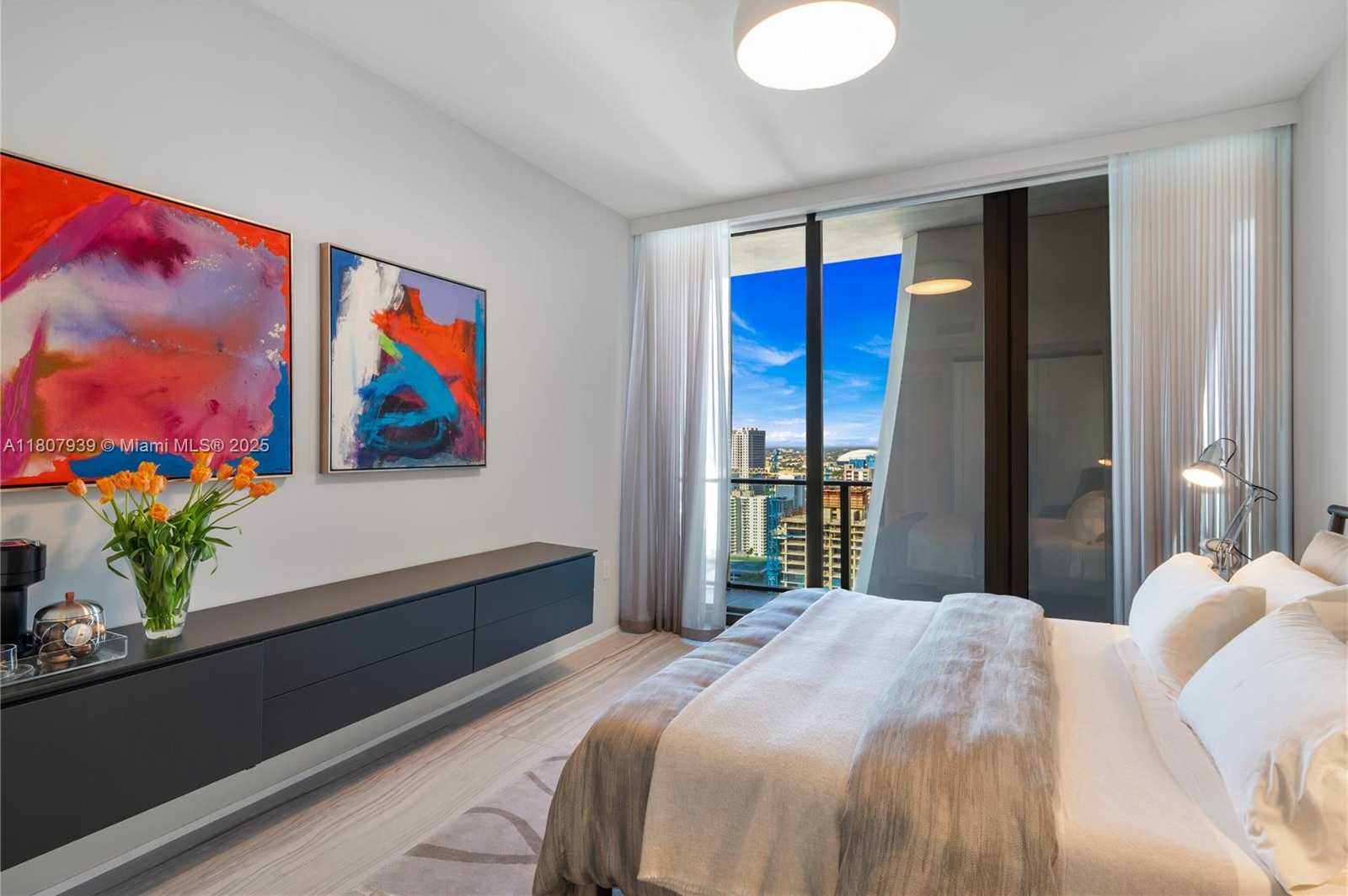Small Image of 1000 BISCAYNE BLVD #3201, Miami Number 63