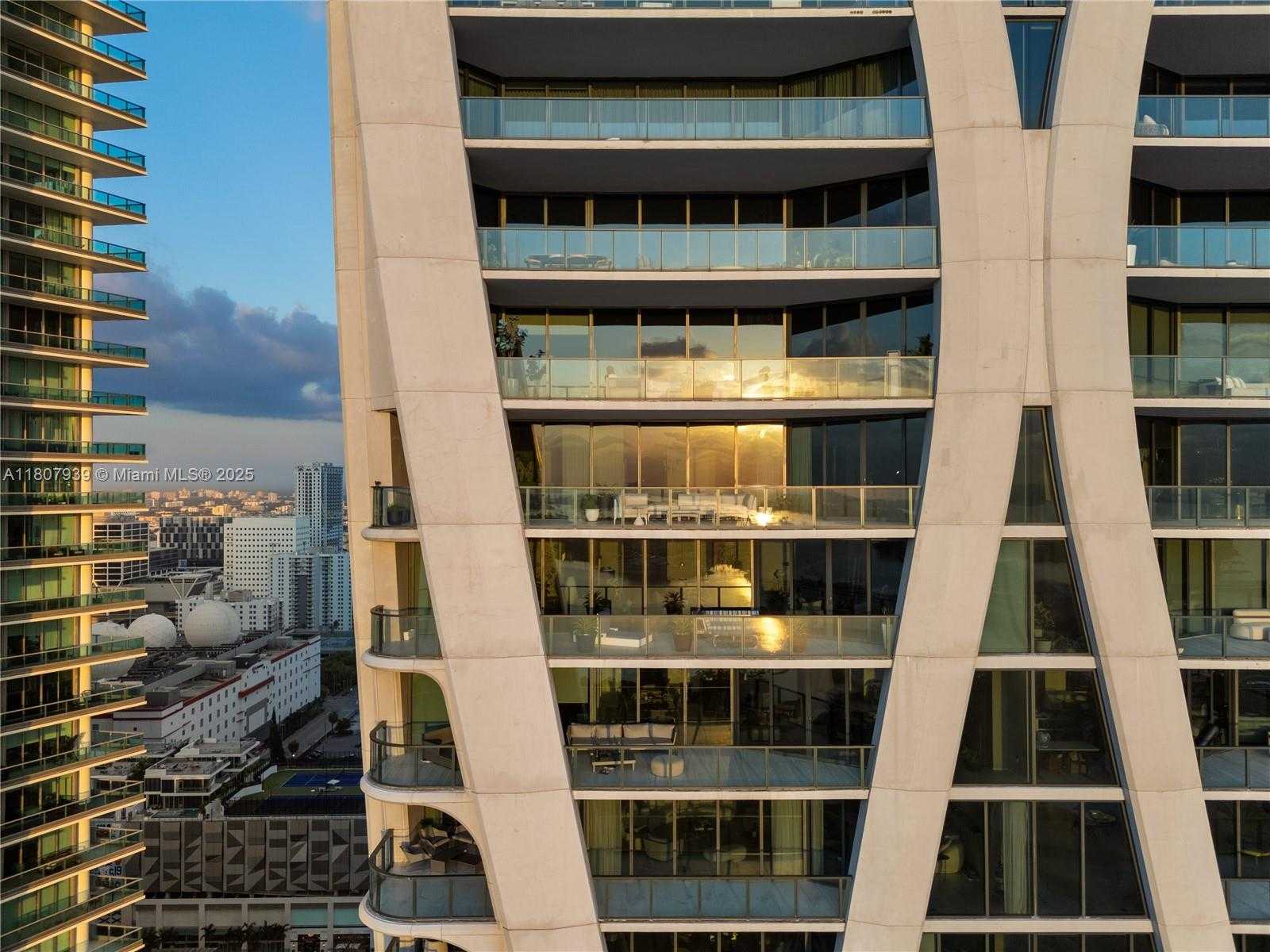 Small Image of 1000 BISCAYNE BLVD #3201, Miami Number 67