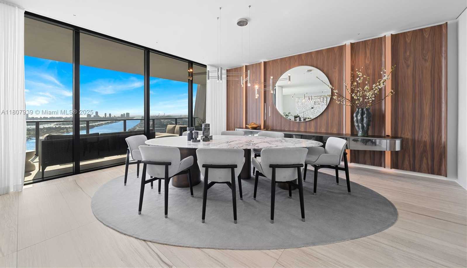 Small Image of 1000 BISCAYNE BLVD #3201, Miami Number 7
