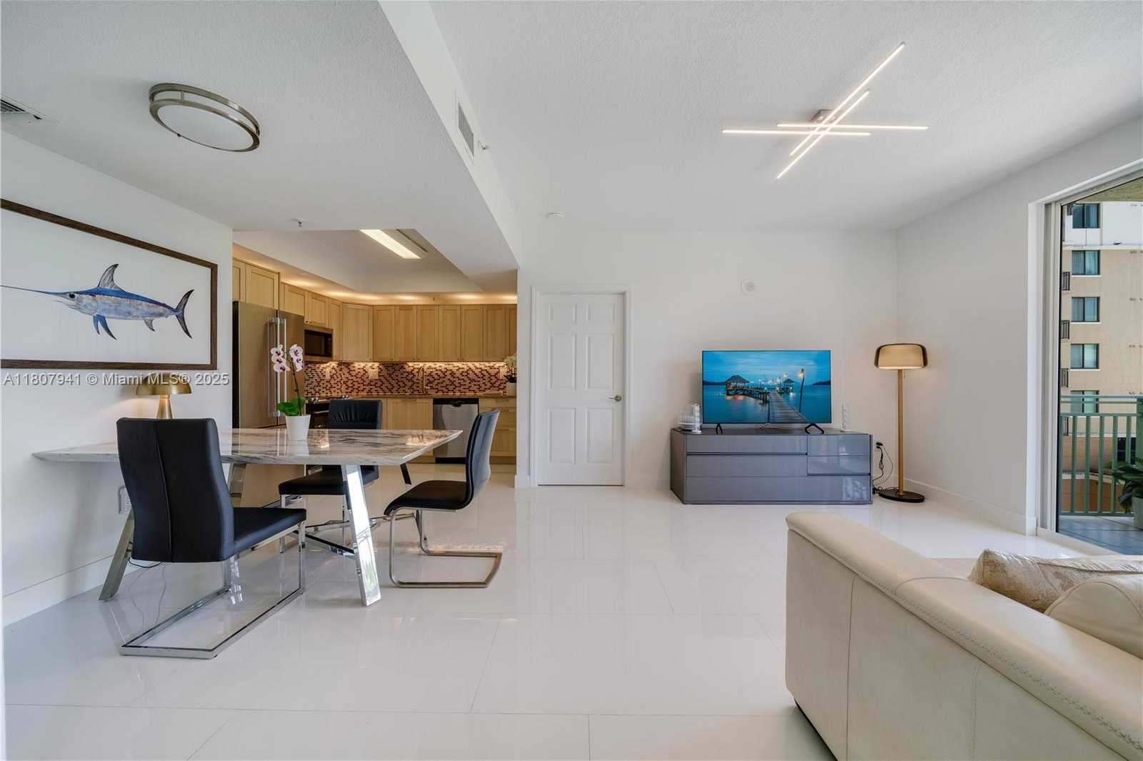 Small Image of 3500 CORAL WAY #604, Miami Number 2