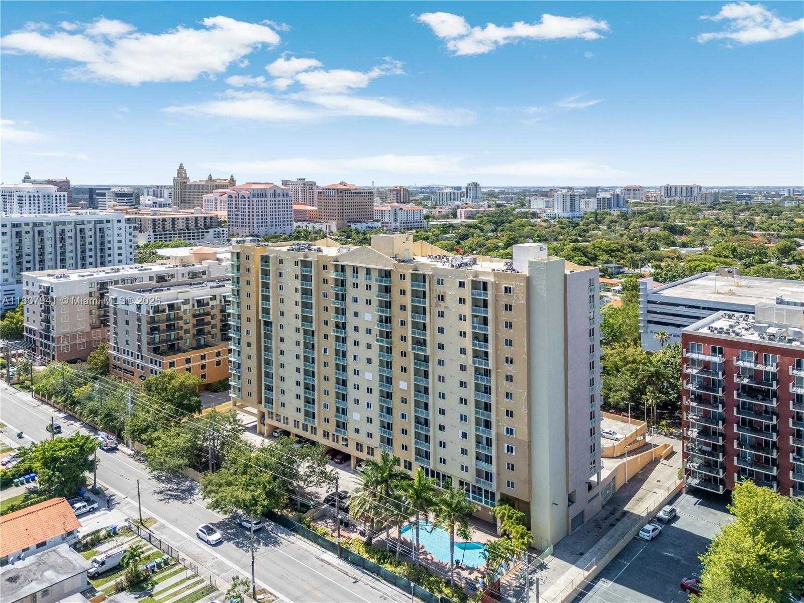 Small Image of 3500 CORAL WAY #604, Miami Number 21