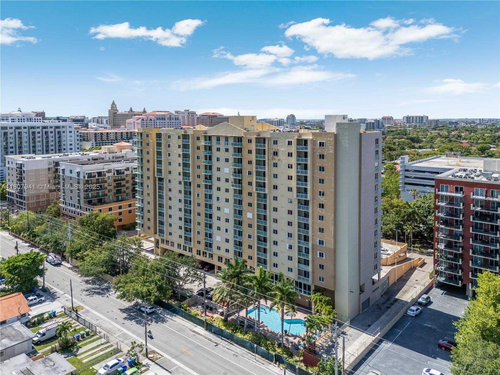 Small Image of 3500 CORAL WAY #604, Miami Number 22
