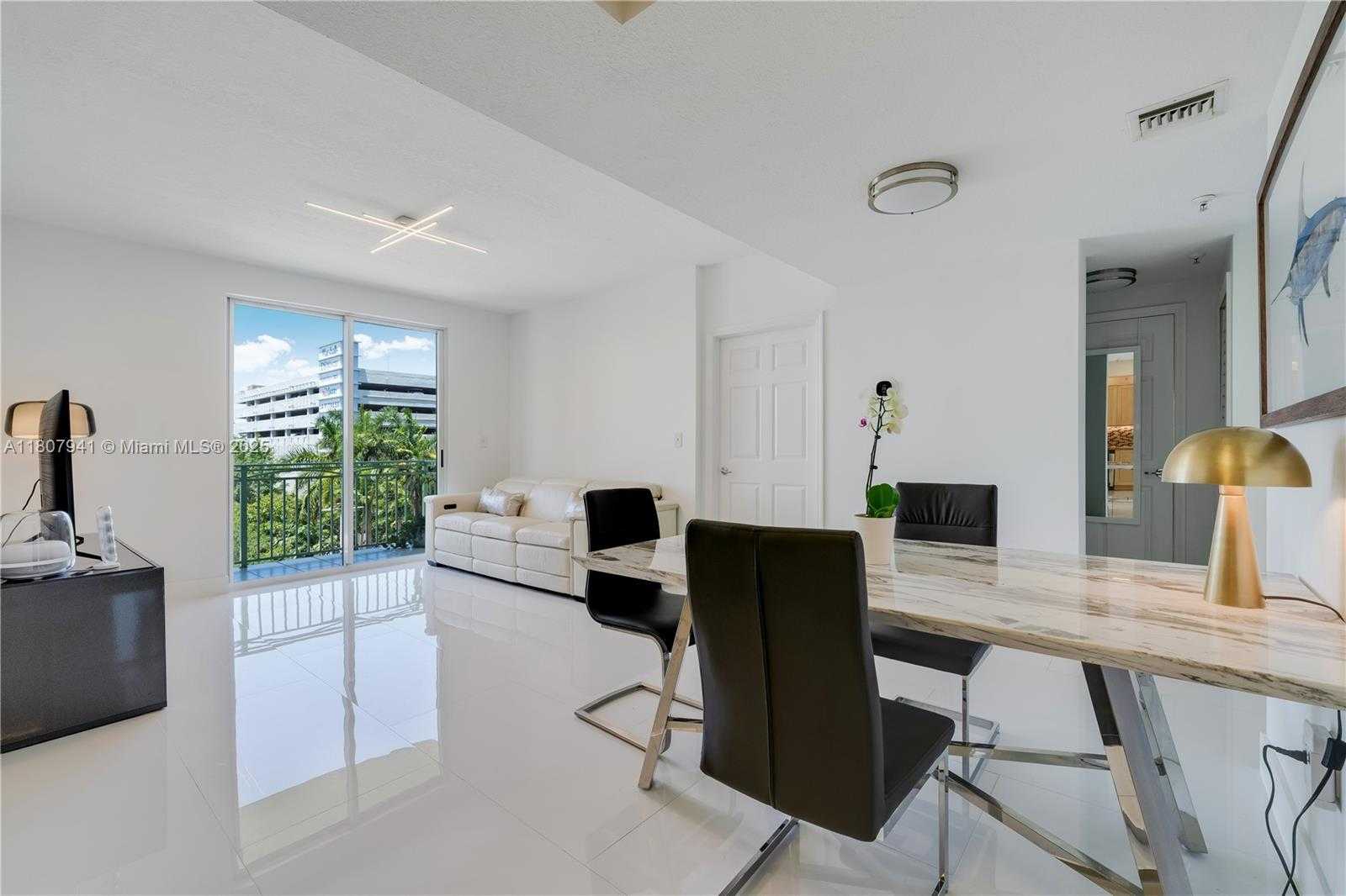 Small Image of 3500 CORAL WAY #604, Miami Number 8