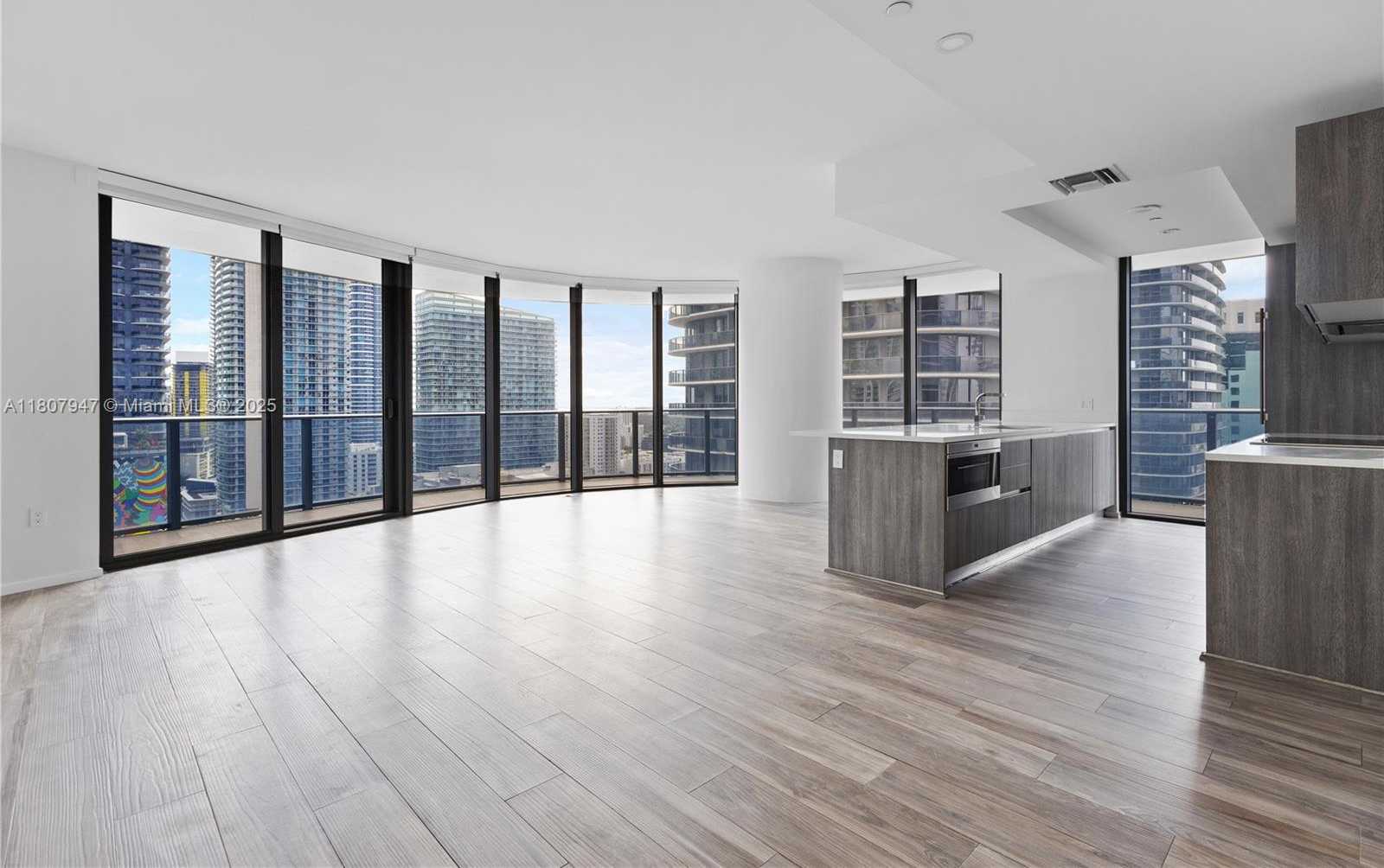 Small Image of 801 MIAMI AVE #2201, Miami Number 17